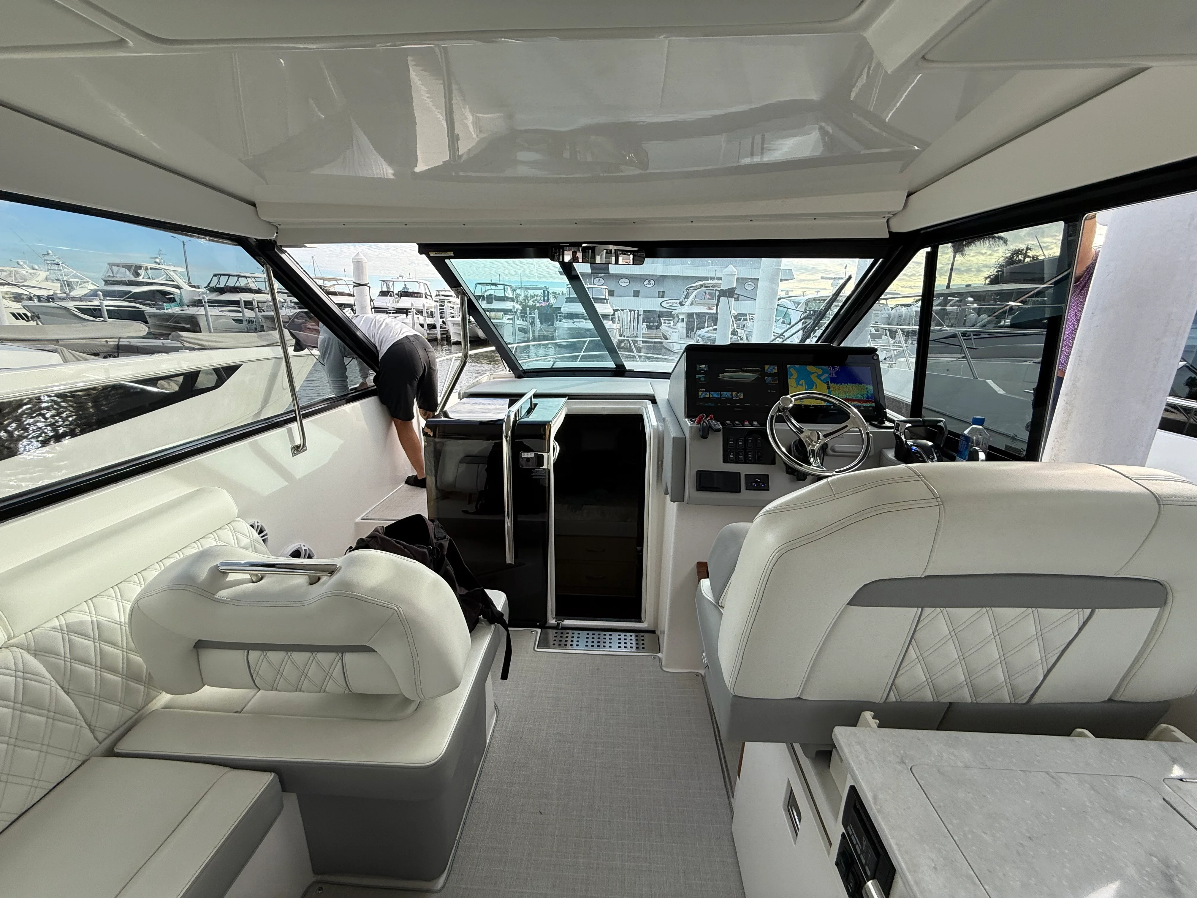 2023 Regal 36XO Image Thumbnail #12