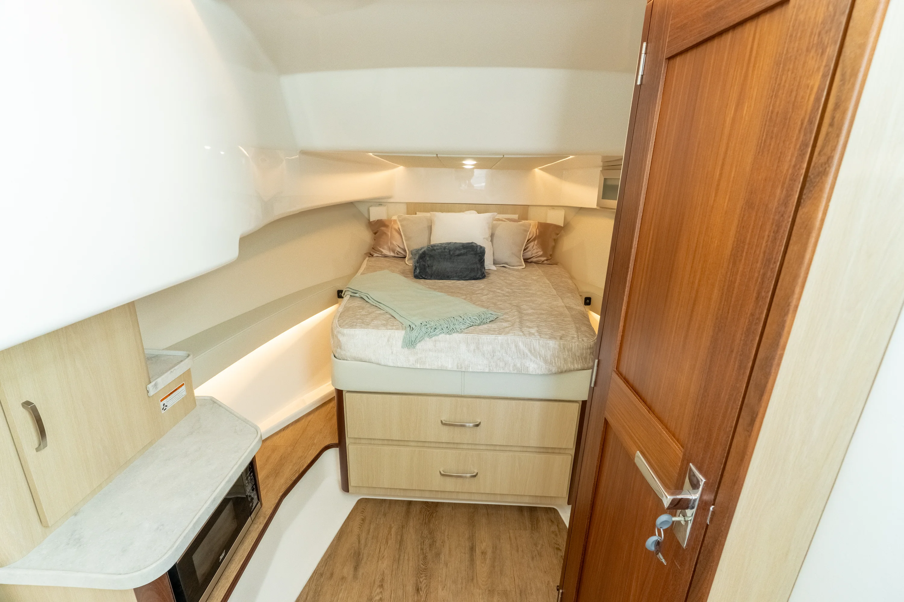 2023 Regal 36XO Image Thumbnail #11