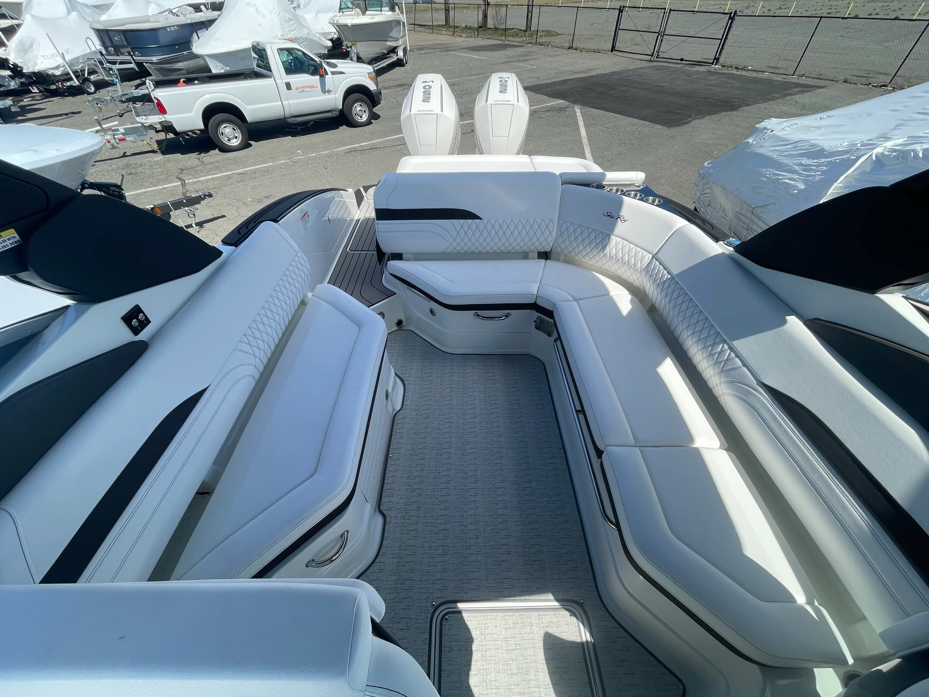 2026 Sea Ray SLX 280 Outboard Image Thumbnail #15