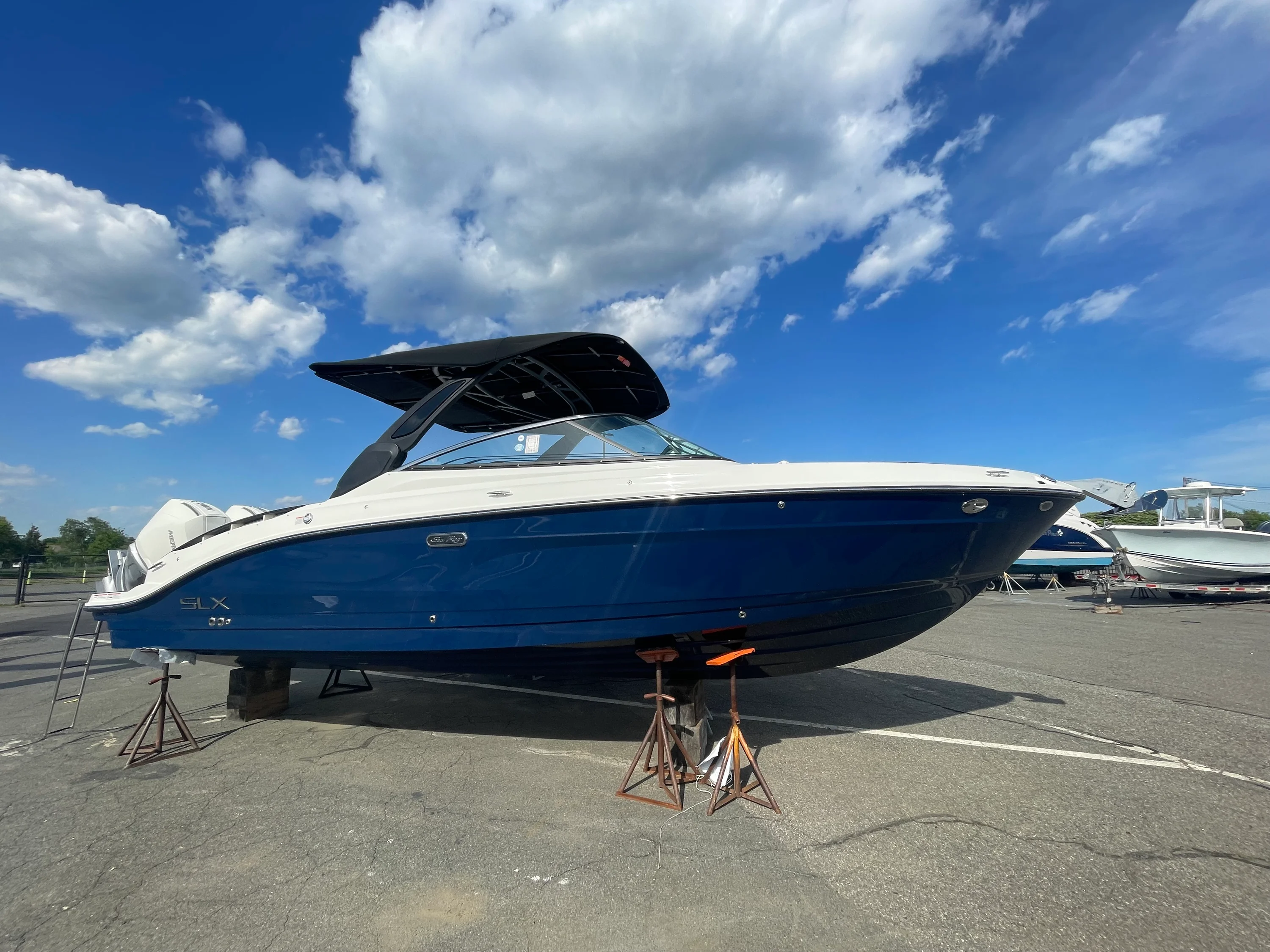 2026 Sea Ray SLX 280 Outboard Image Thumbnail #0