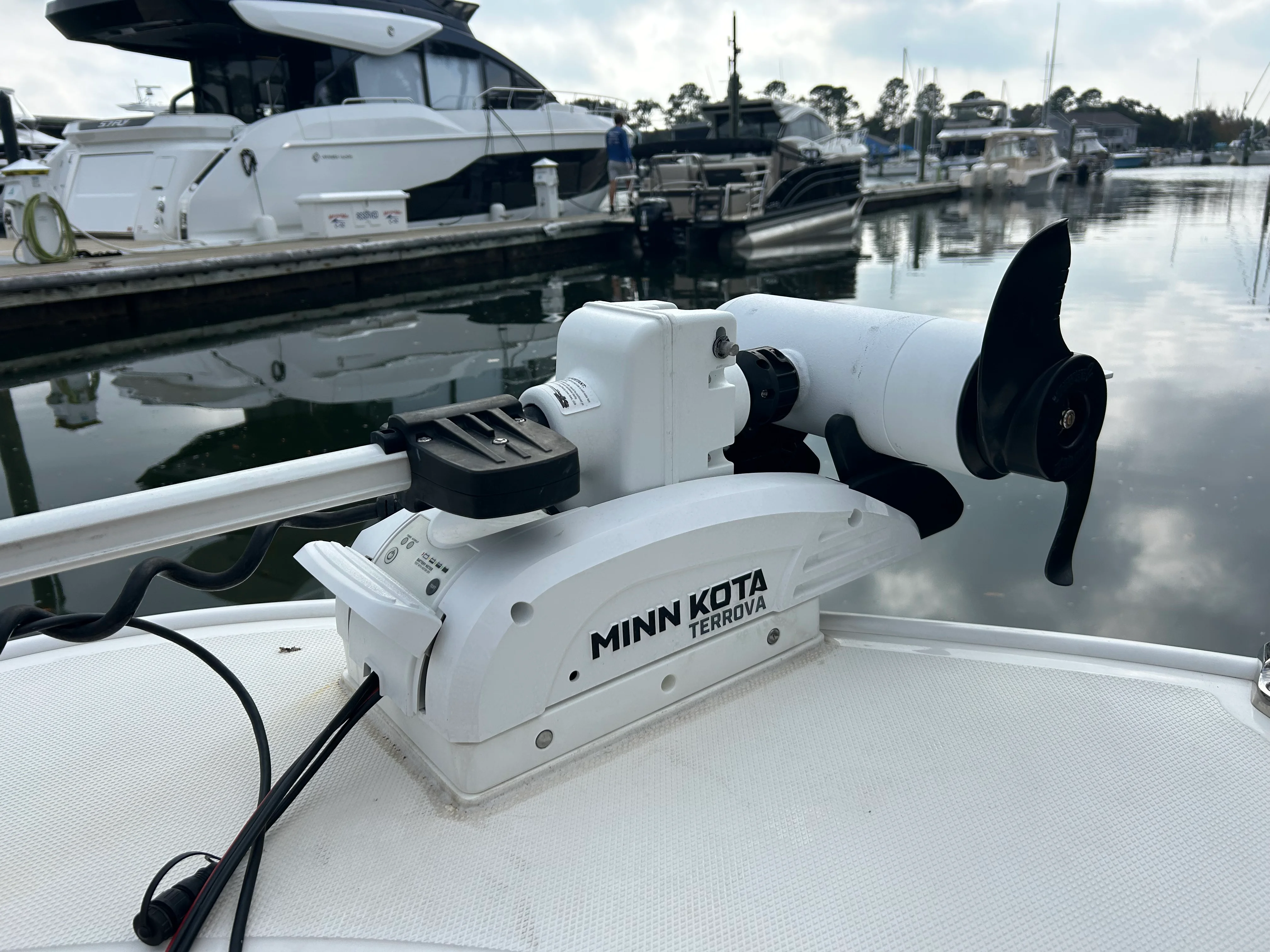 2023 Boston Whaler 210 Montauk Image Thumbnail #18