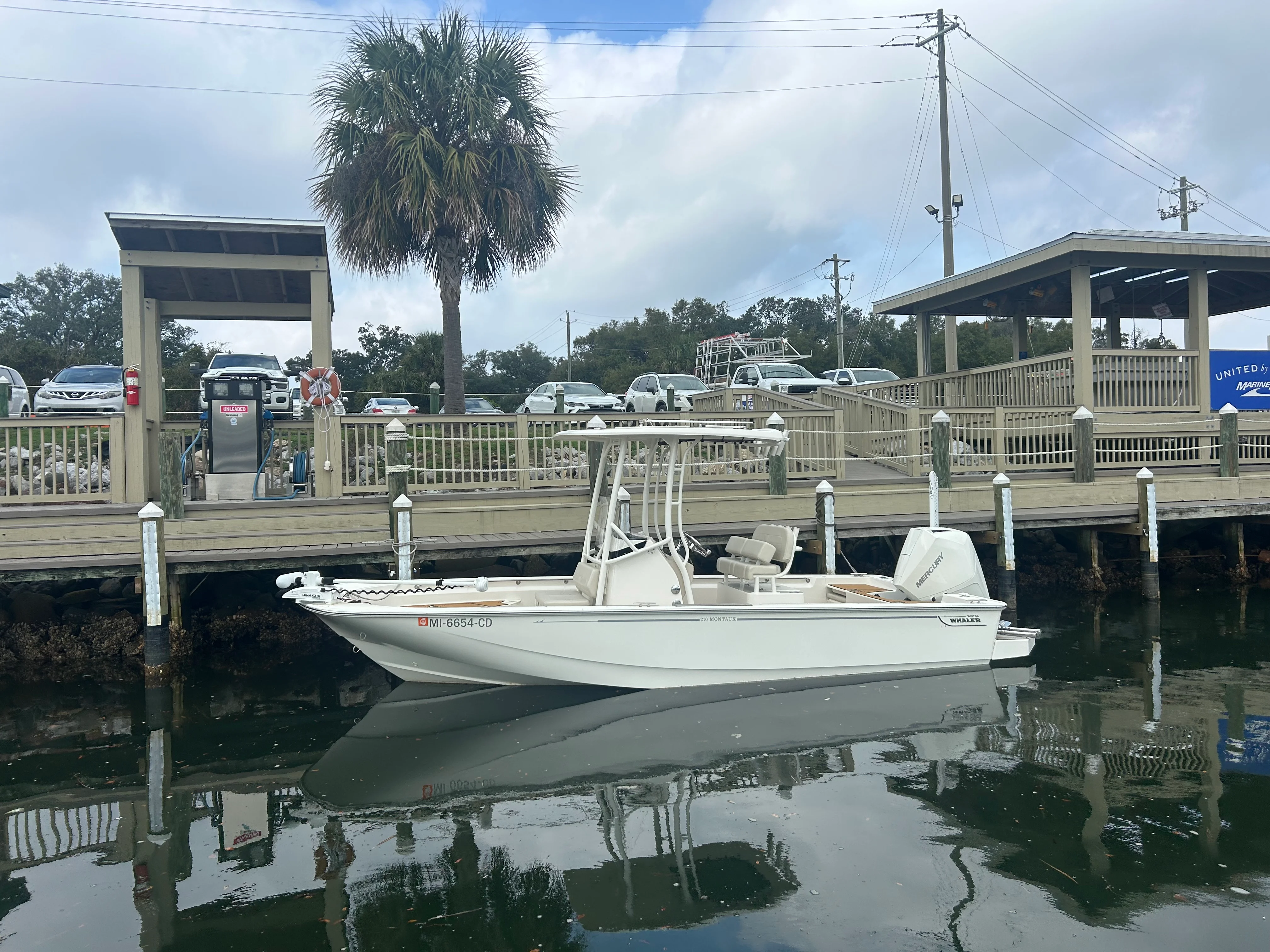 2023 Boston Whaler 210 Montauk Image Thumbnail #4