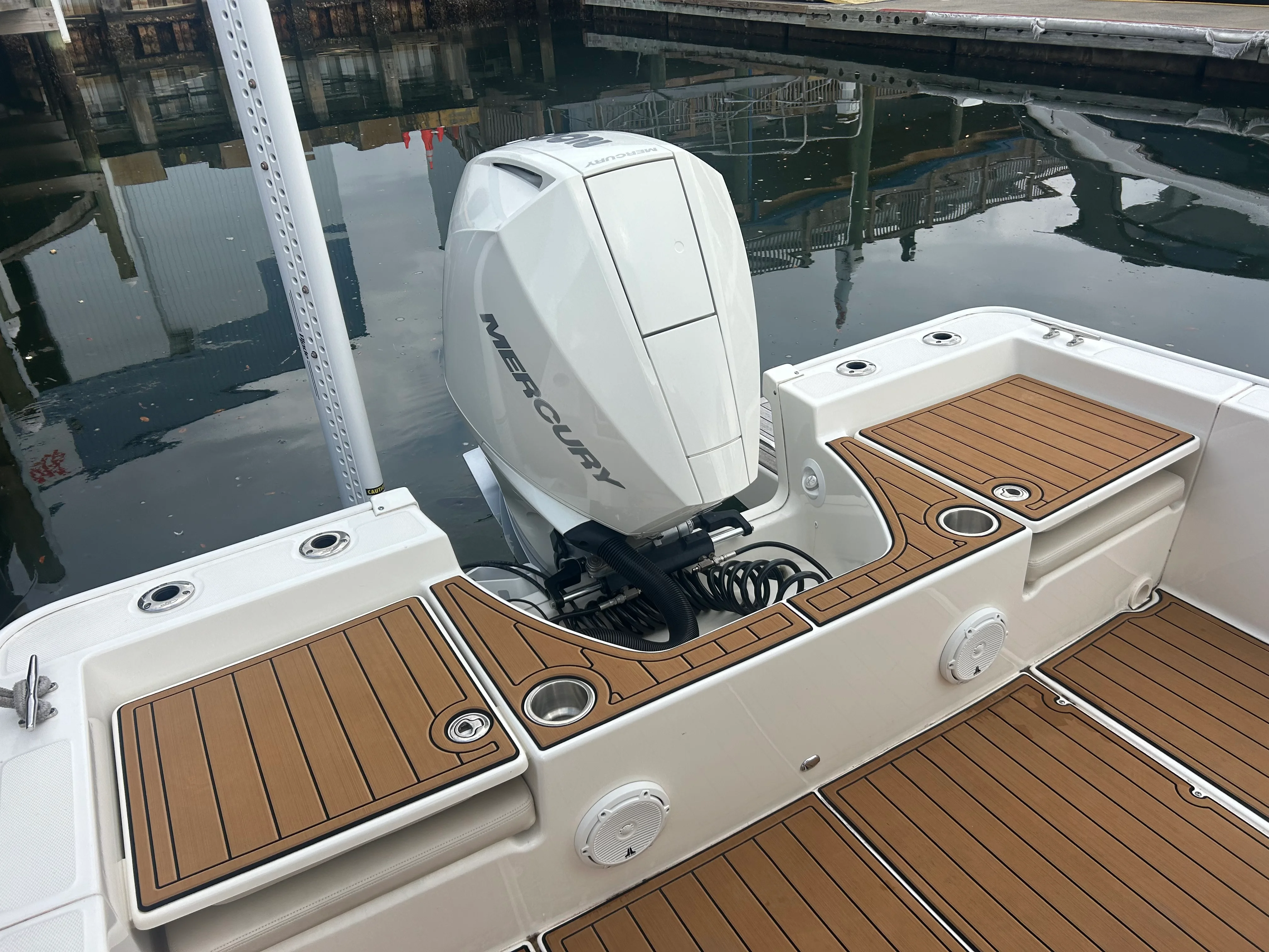 2023 Boston Whaler 210 Montauk Image Thumbnail #7