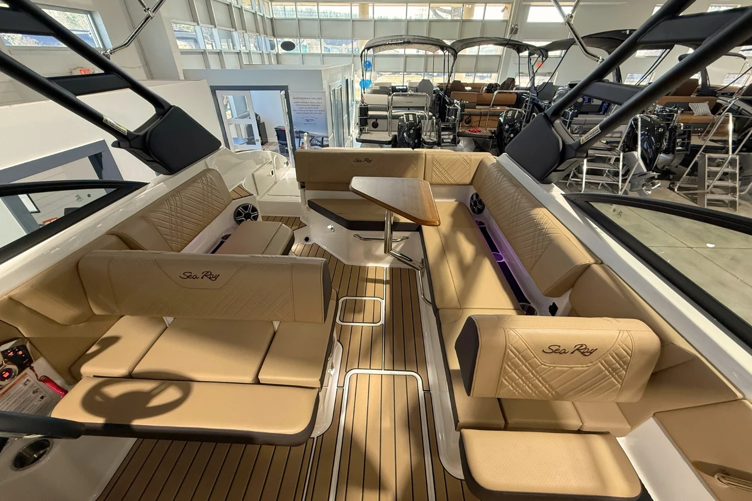 2026 Sea Ray SDX 250 Surf Image Thumbnail #28