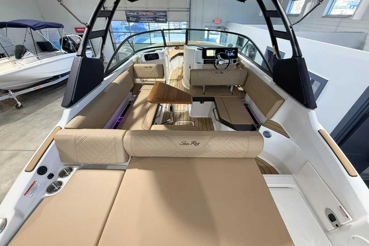 2026 Sea Ray SDX 250 Surf Image Thumbnail #6