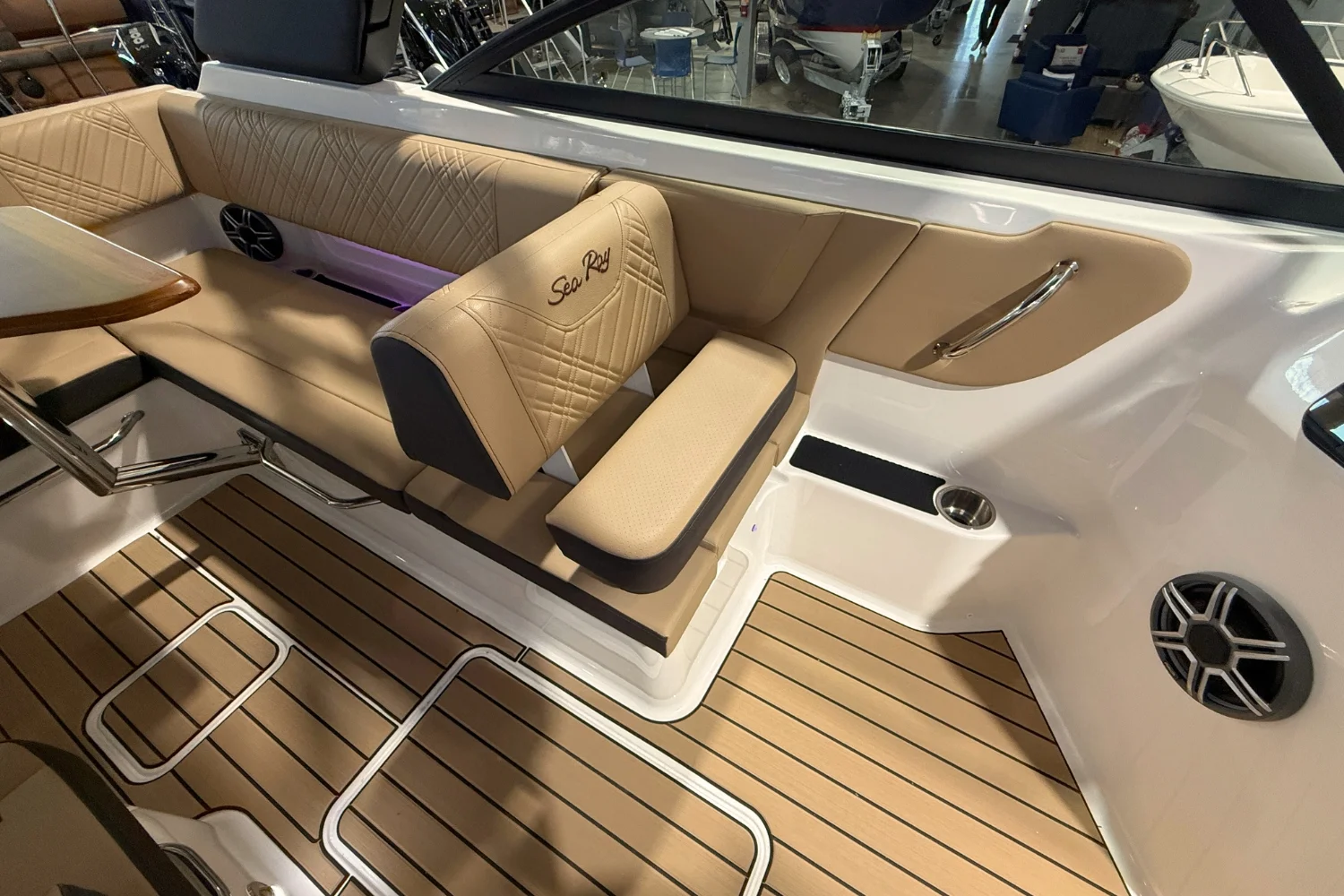 2026 Sea Ray SDX 250 Surf Image Thumbnail #23