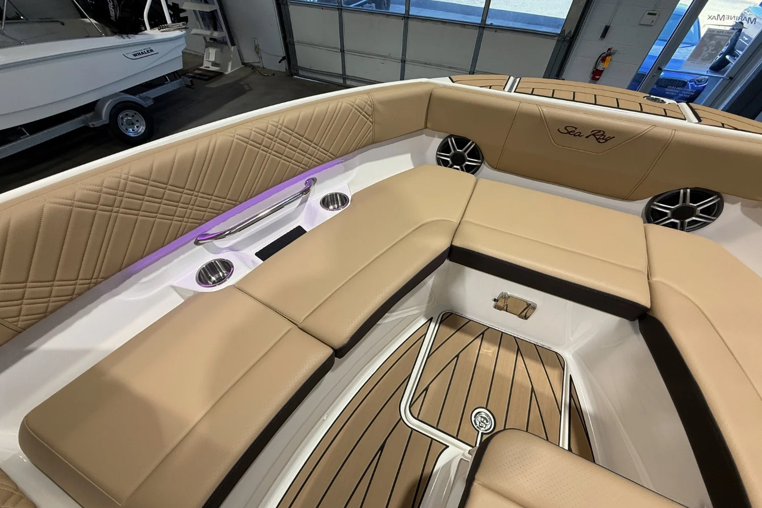 2026 Sea Ray SDX 250 Surf Image Thumbnail #31