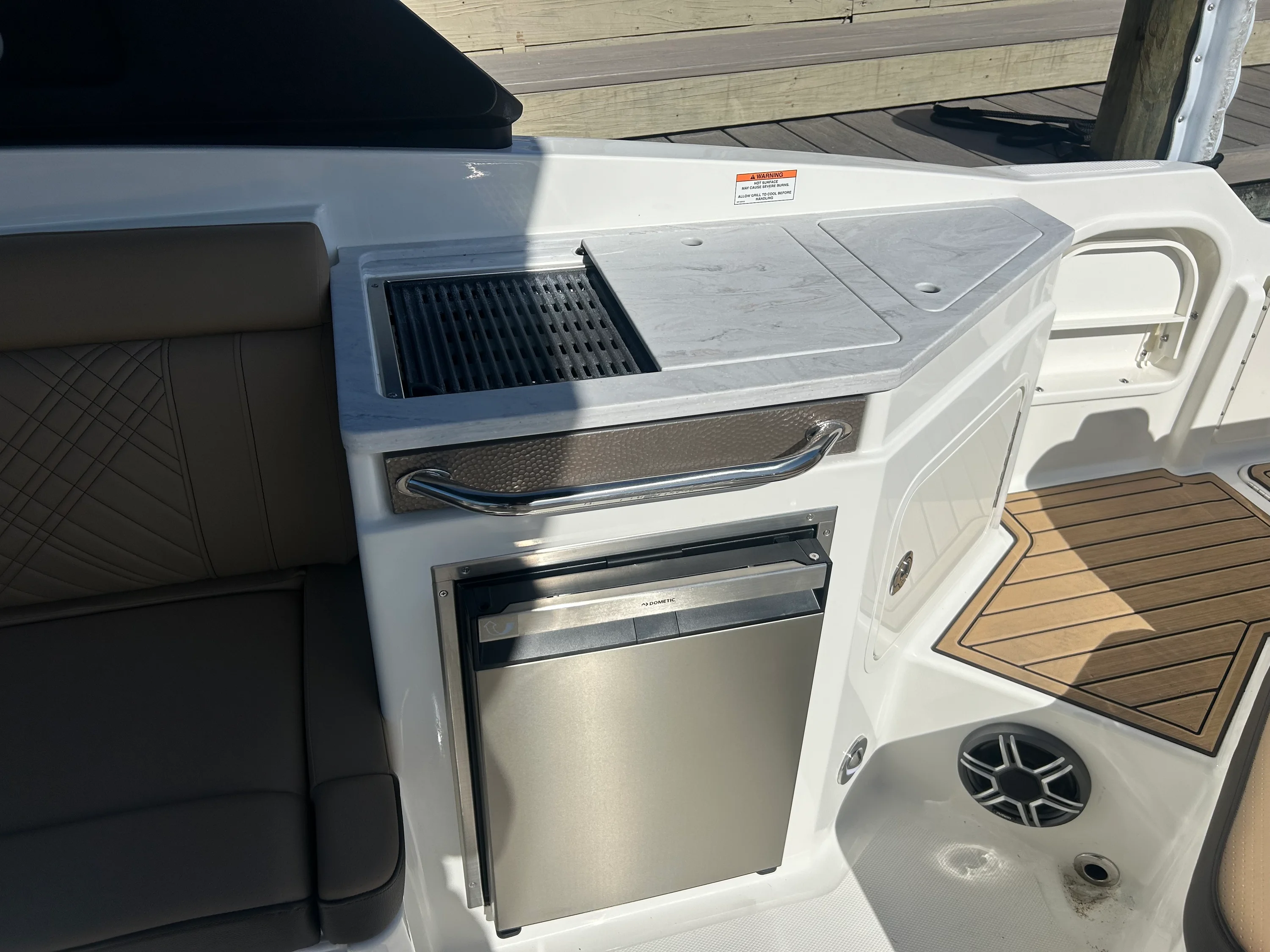 2026 Sea Ray SDX 290 Outboard Image Thumbnail #18