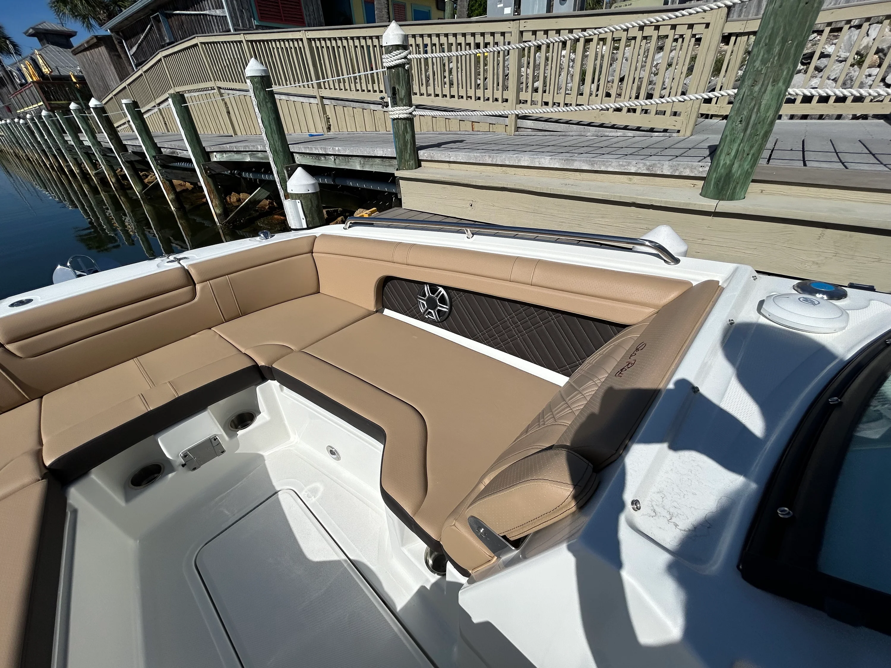 2026 Sea Ray SDX 290 Outboard Image Thumbnail #27