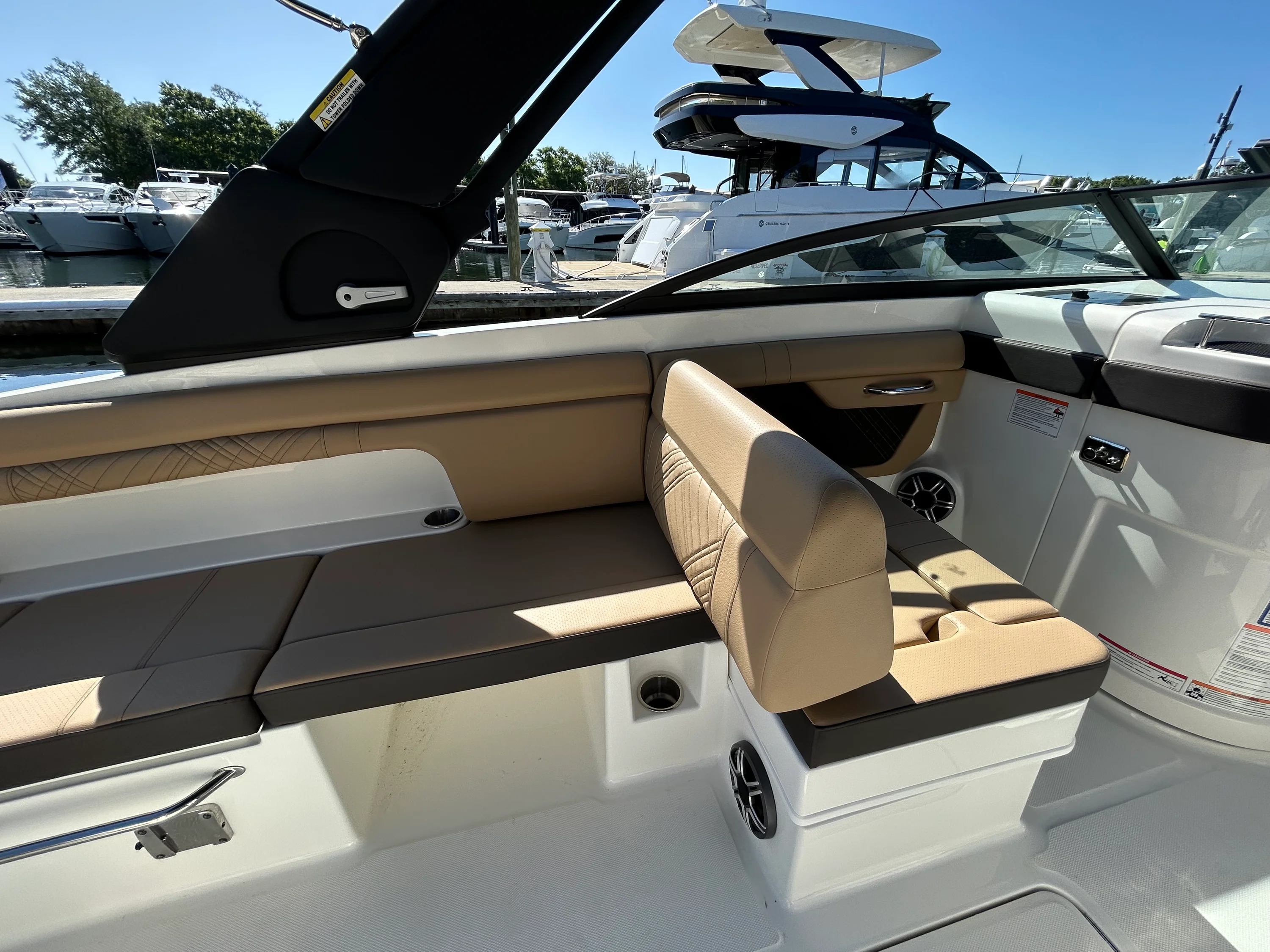 2026 Sea Ray SDX 290 Outboard Image Thumbnail #16