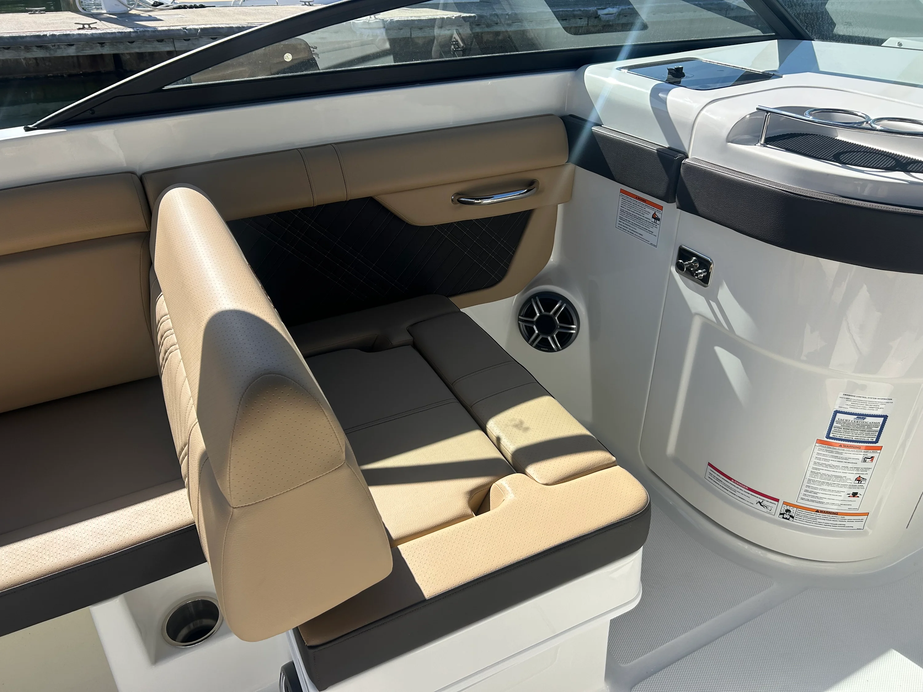 2026 Sea Ray SDX 290 Outboard Image Thumbnail #21