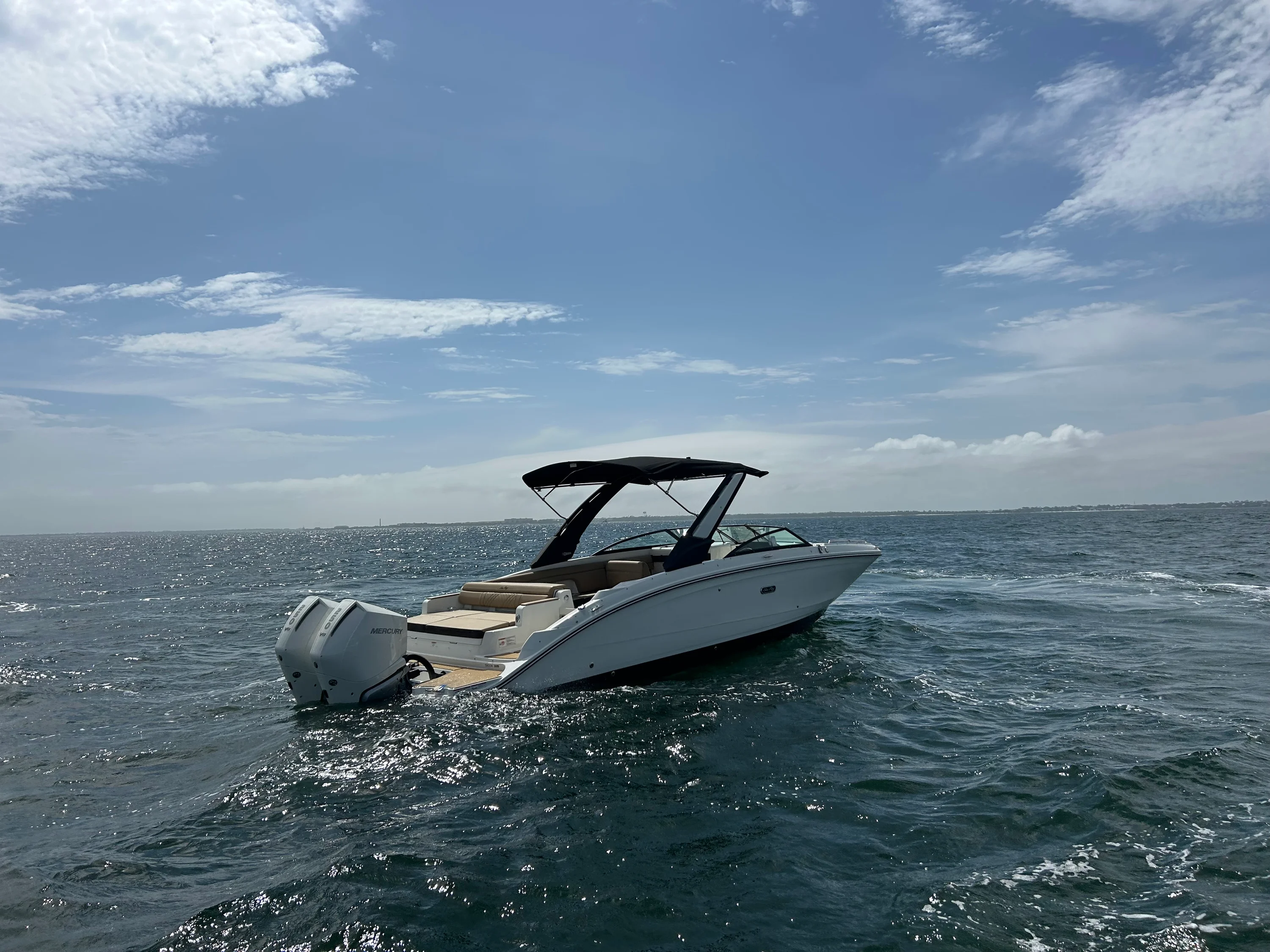 2026 Sea Ray SDX 290 Outboard Image Thumbnail #4