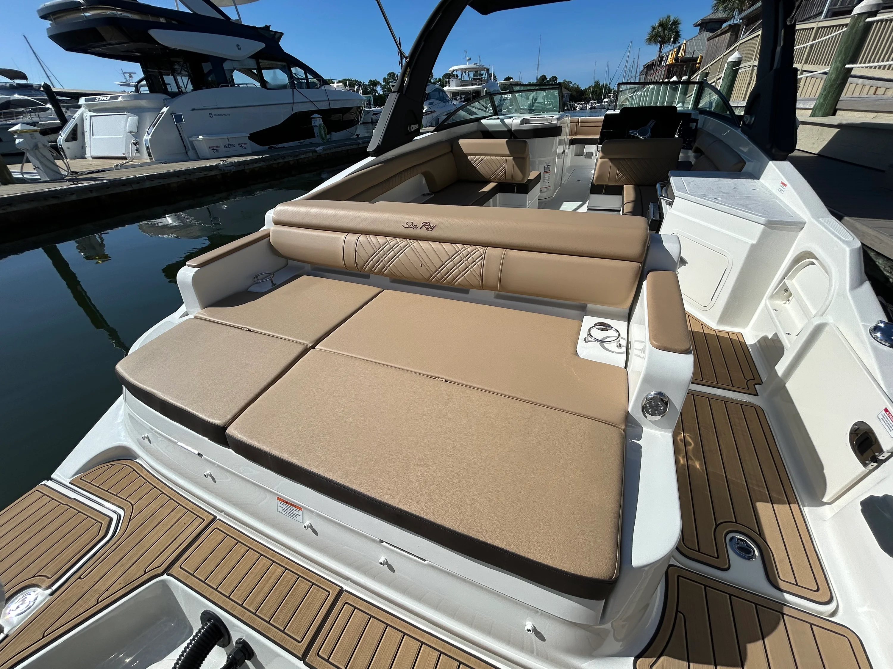 2026 Sea Ray SDX 290 Outboard Image Thumbnail #12