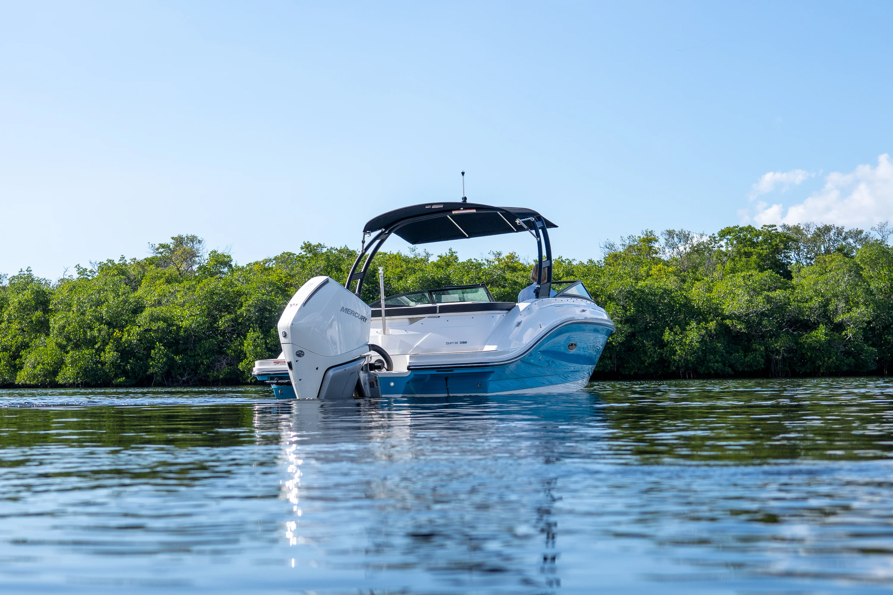 2024 Sea Ray SPX 230 Outboard Image Thumbnail #23