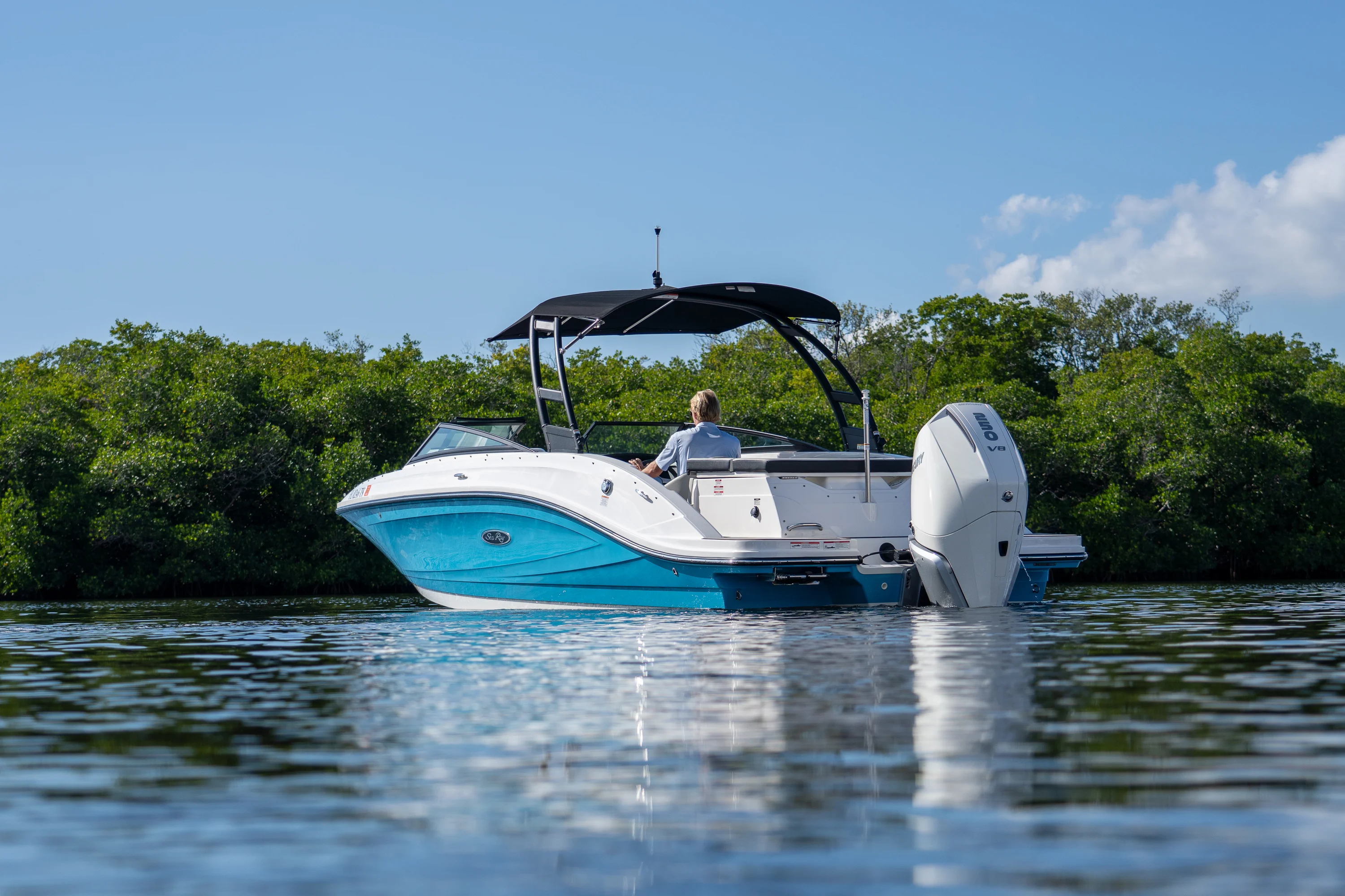 2024 Sea Ray SPX 230 Outboard Image Thumbnail #25