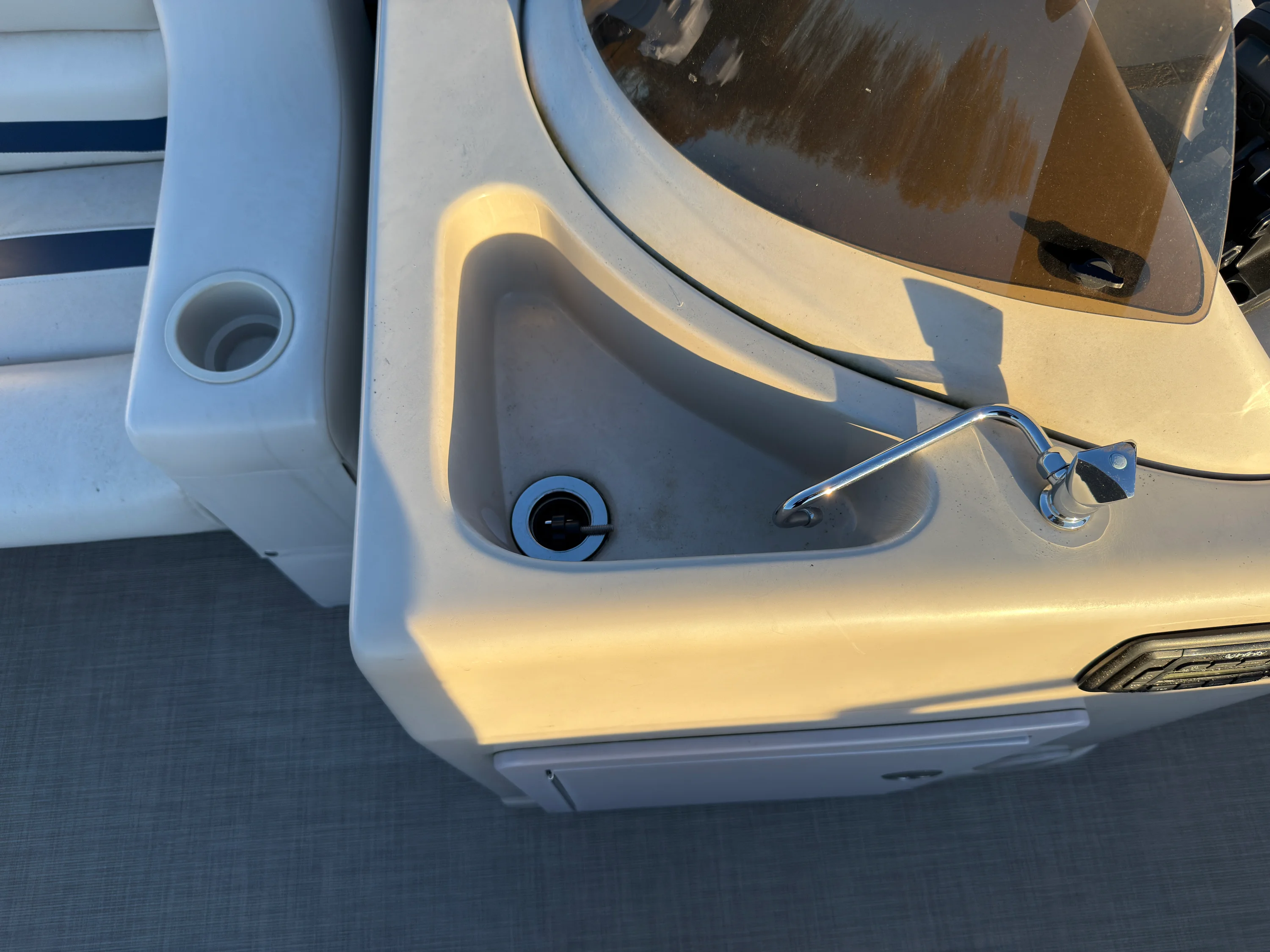 2015 Starcraft STARDECK 236 Image Thumbnail #12