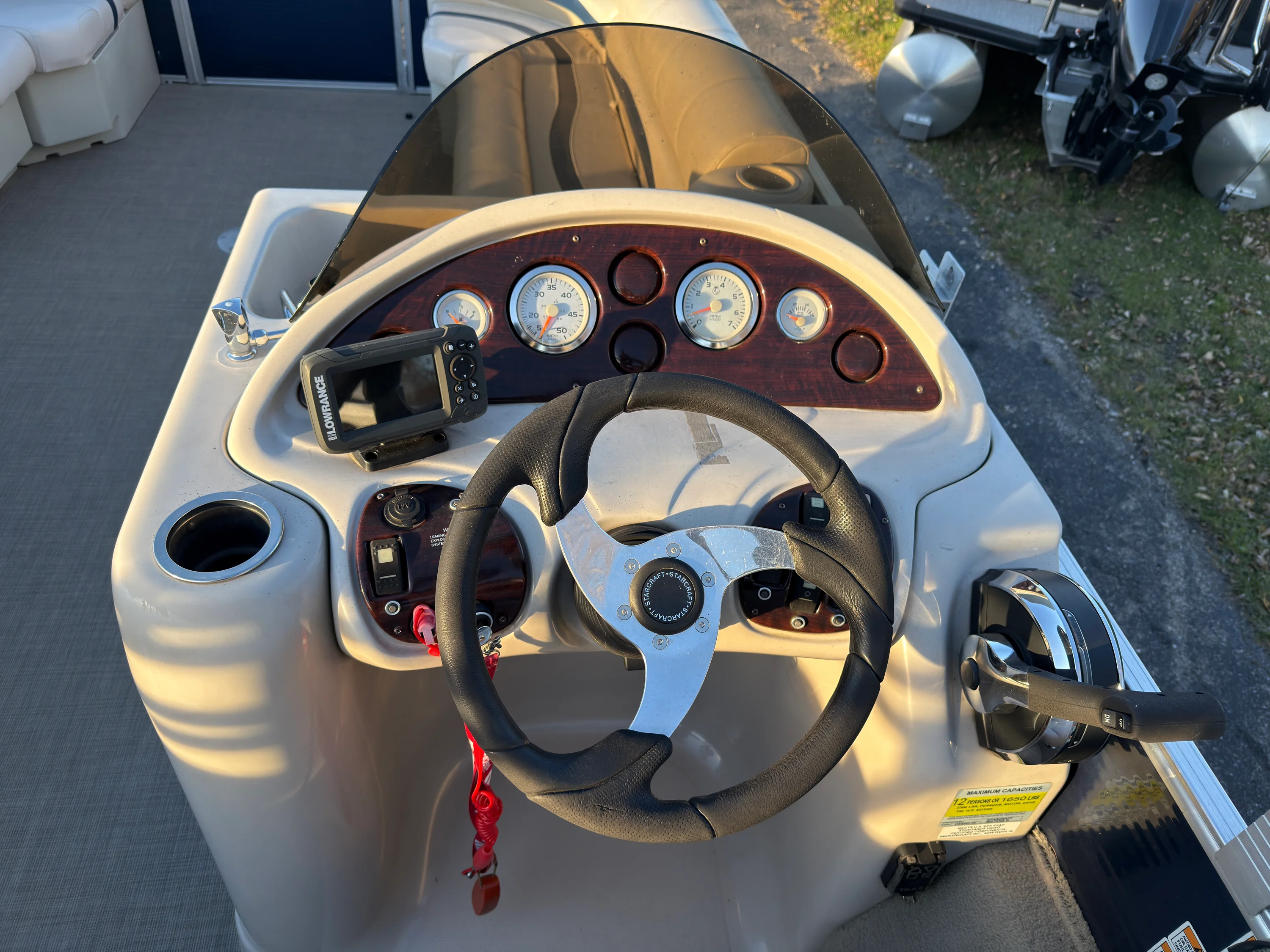 2015 Starcraft STARDECK 236 Image Thumbnail #16