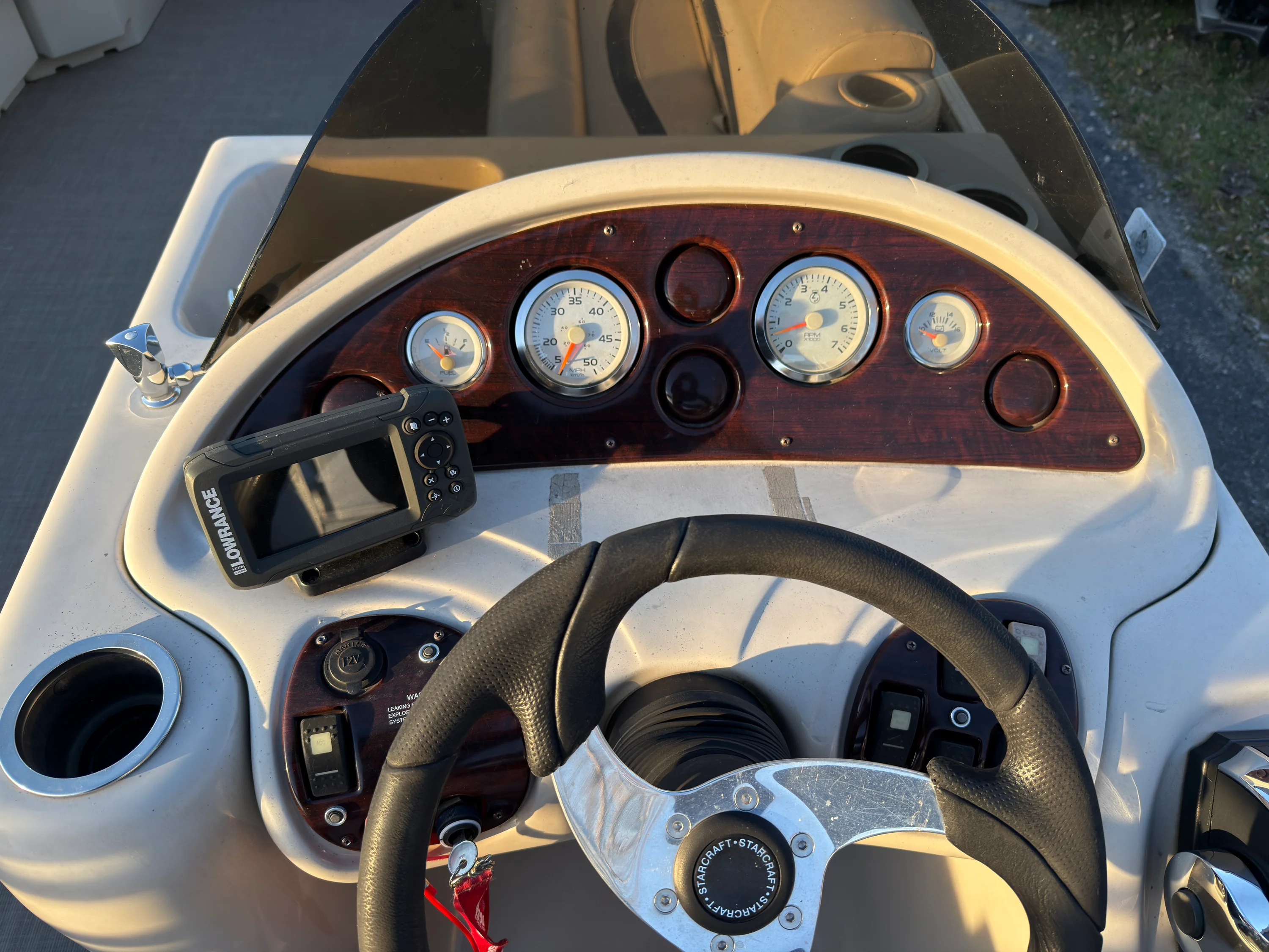 2015 Starcraft STARDECK 236 Image Thumbnail #17