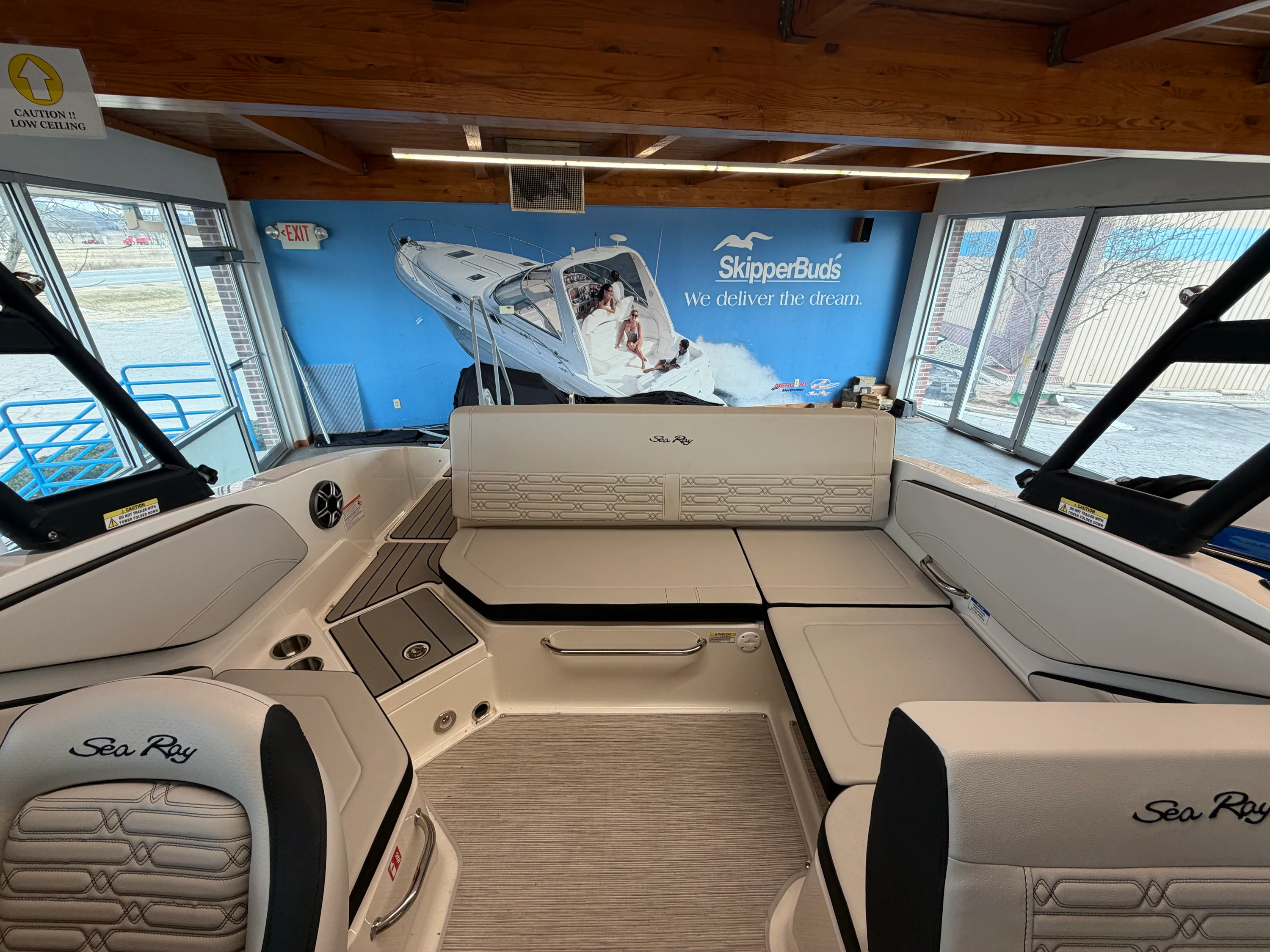 2026 Sea Ray SPX 210 Image Thumbnail #15