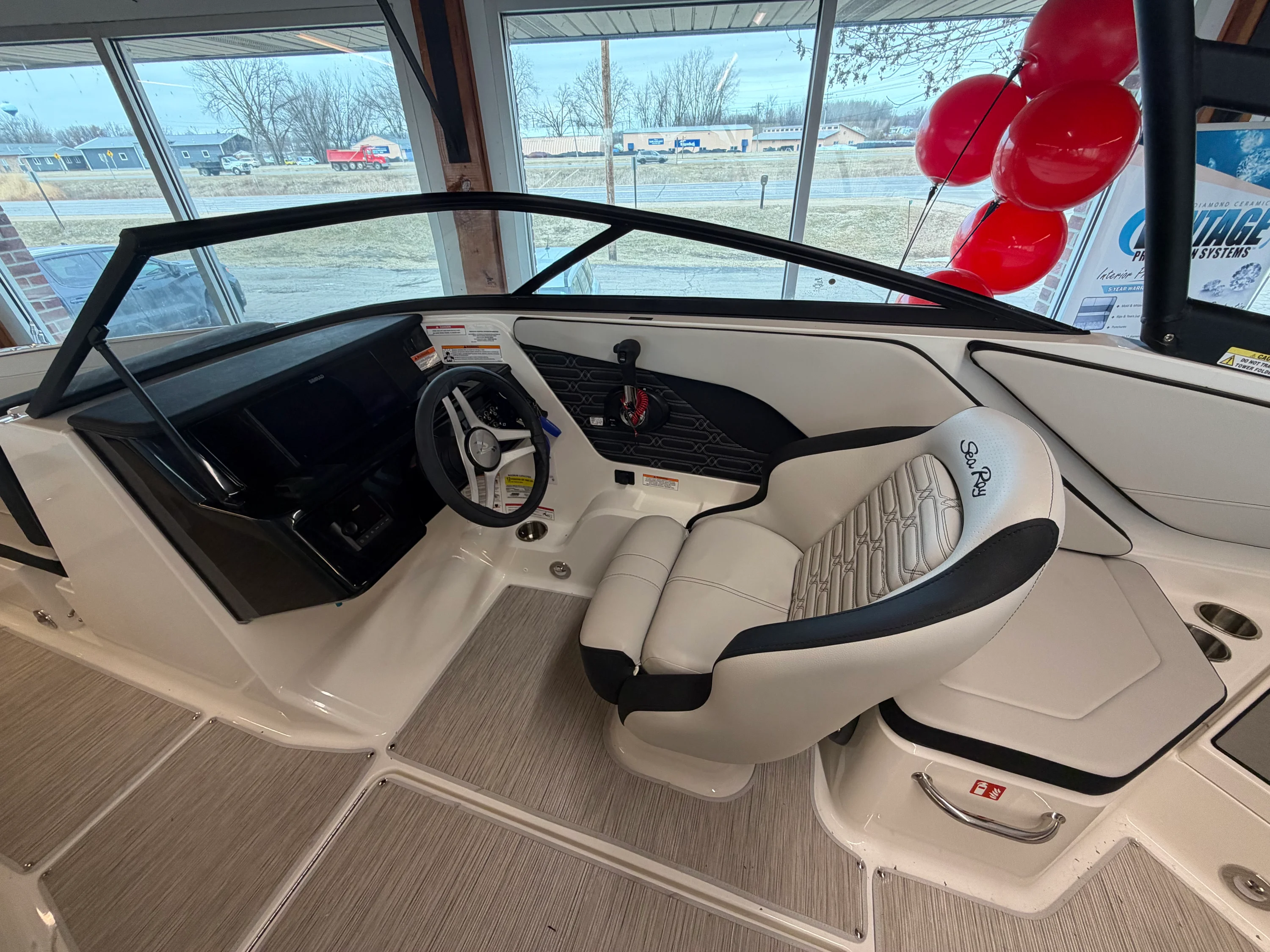 2026 Sea Ray SPX 210 Image Thumbnail #11