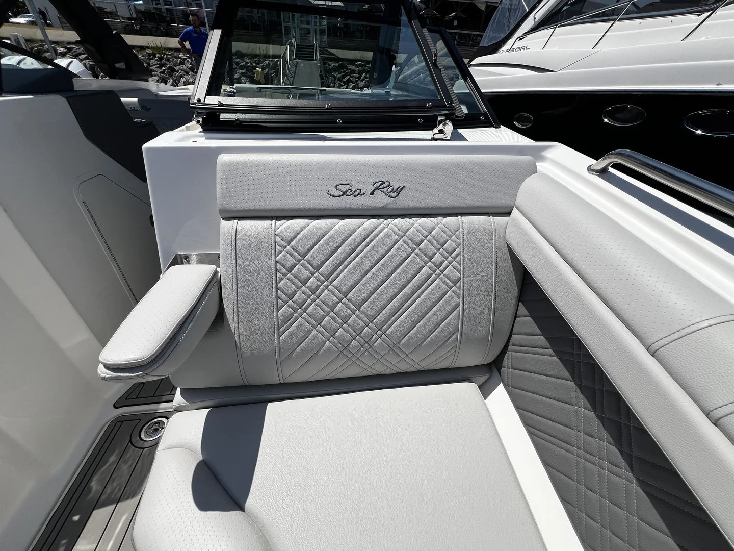 2026 Sea Ray SDX 290 Image Thumbnail #23