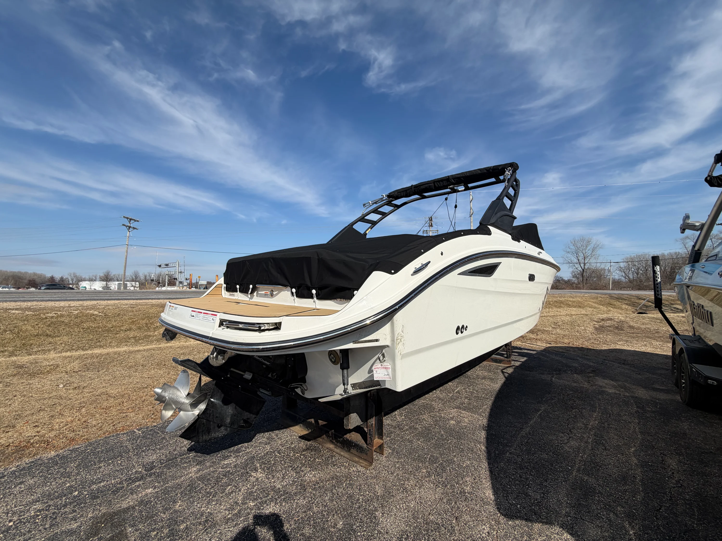 2026 Sea Ray SDX 270 Image Thumbnail #2