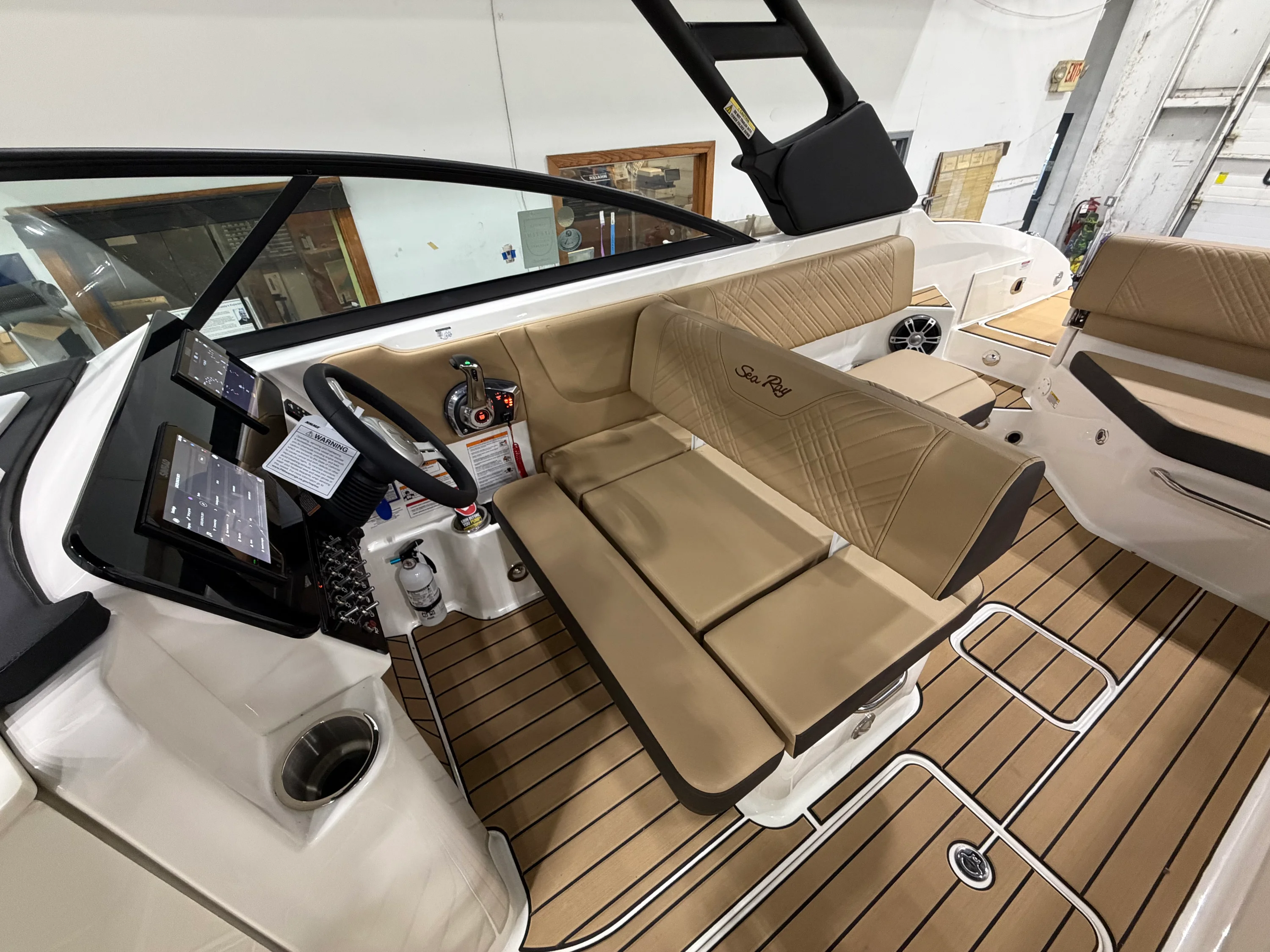2026 Sea Ray SDX 270 Image Thumbnail #21