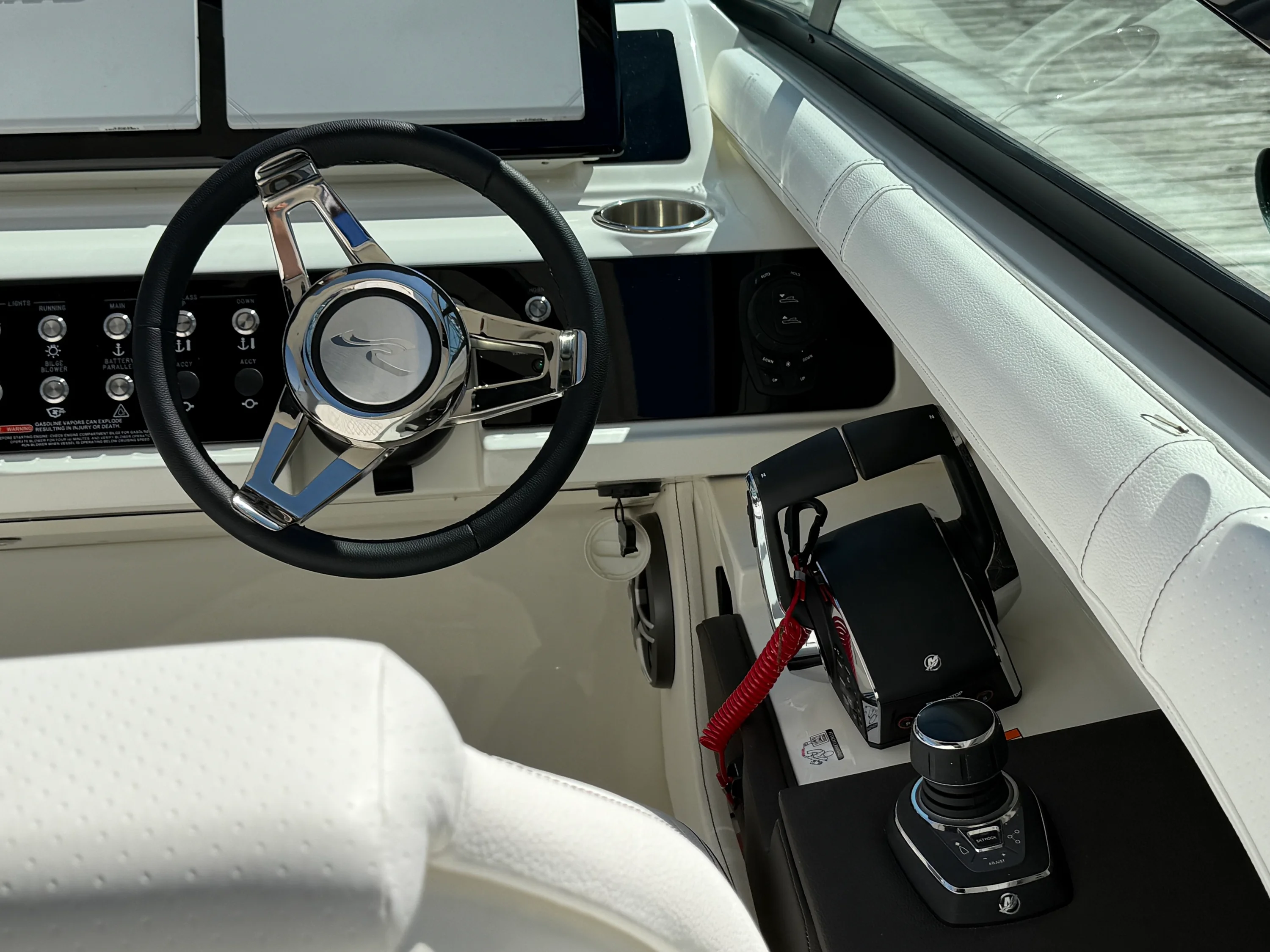 2026 Sea Ray SDX 290 Image Thumbnail #33