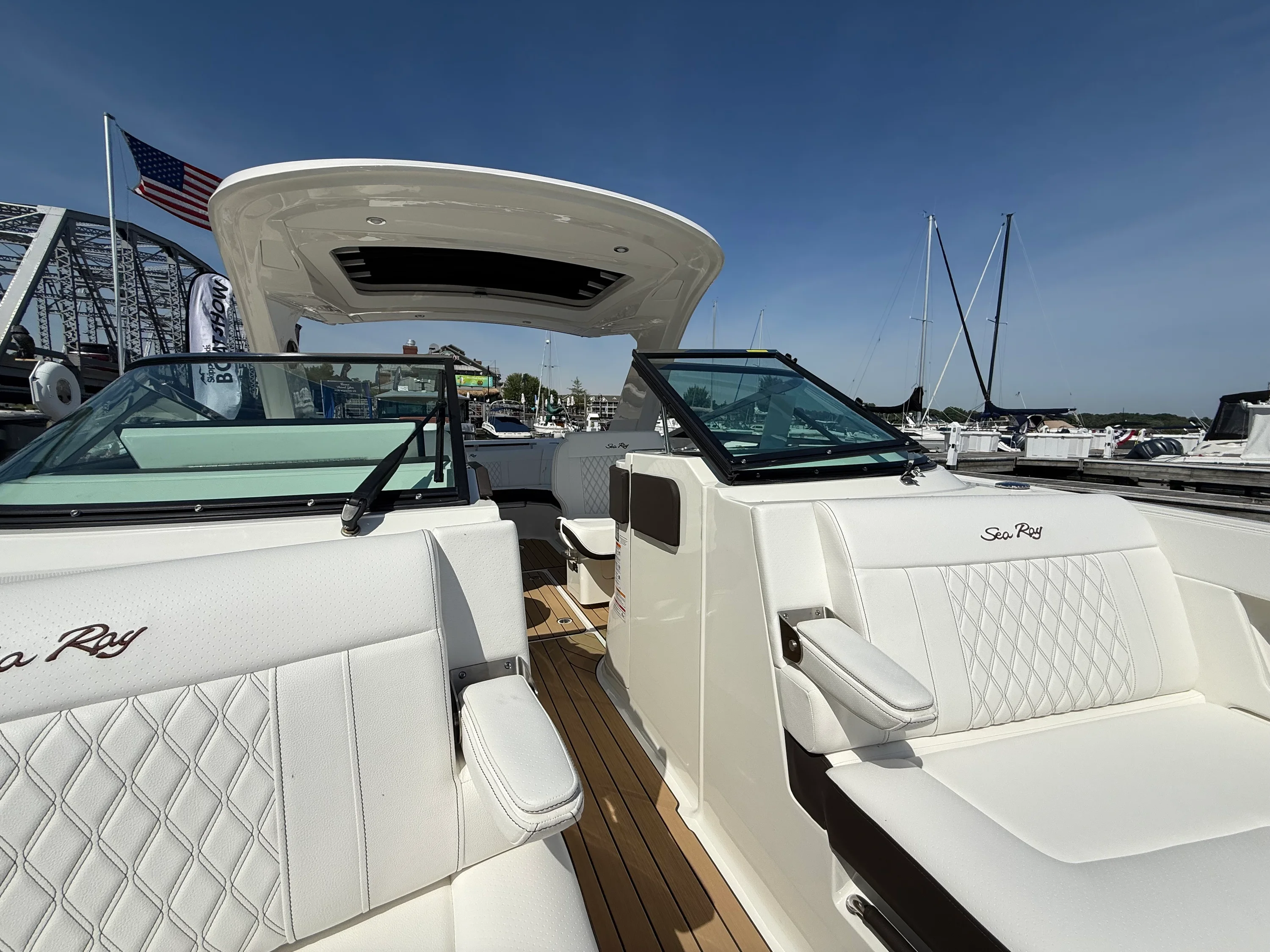 2026 Sea Ray SDX 290 Image Thumbnail #45