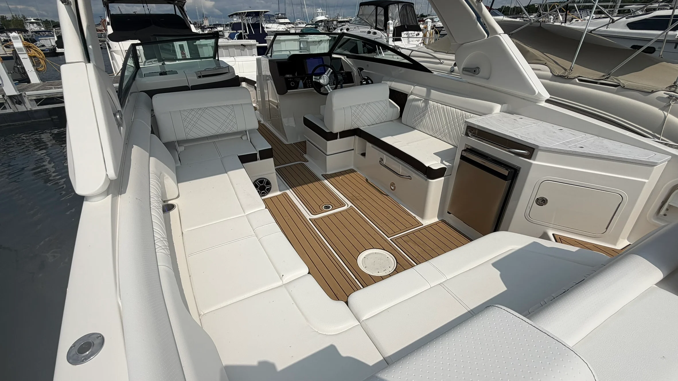2026 Sea Ray SDX 290 Image Thumbnail #10