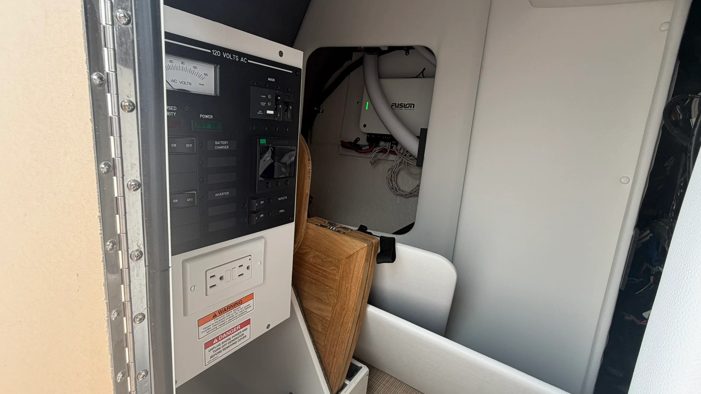 2026 Sea Ray SDX 290 Image Thumbnail #27
