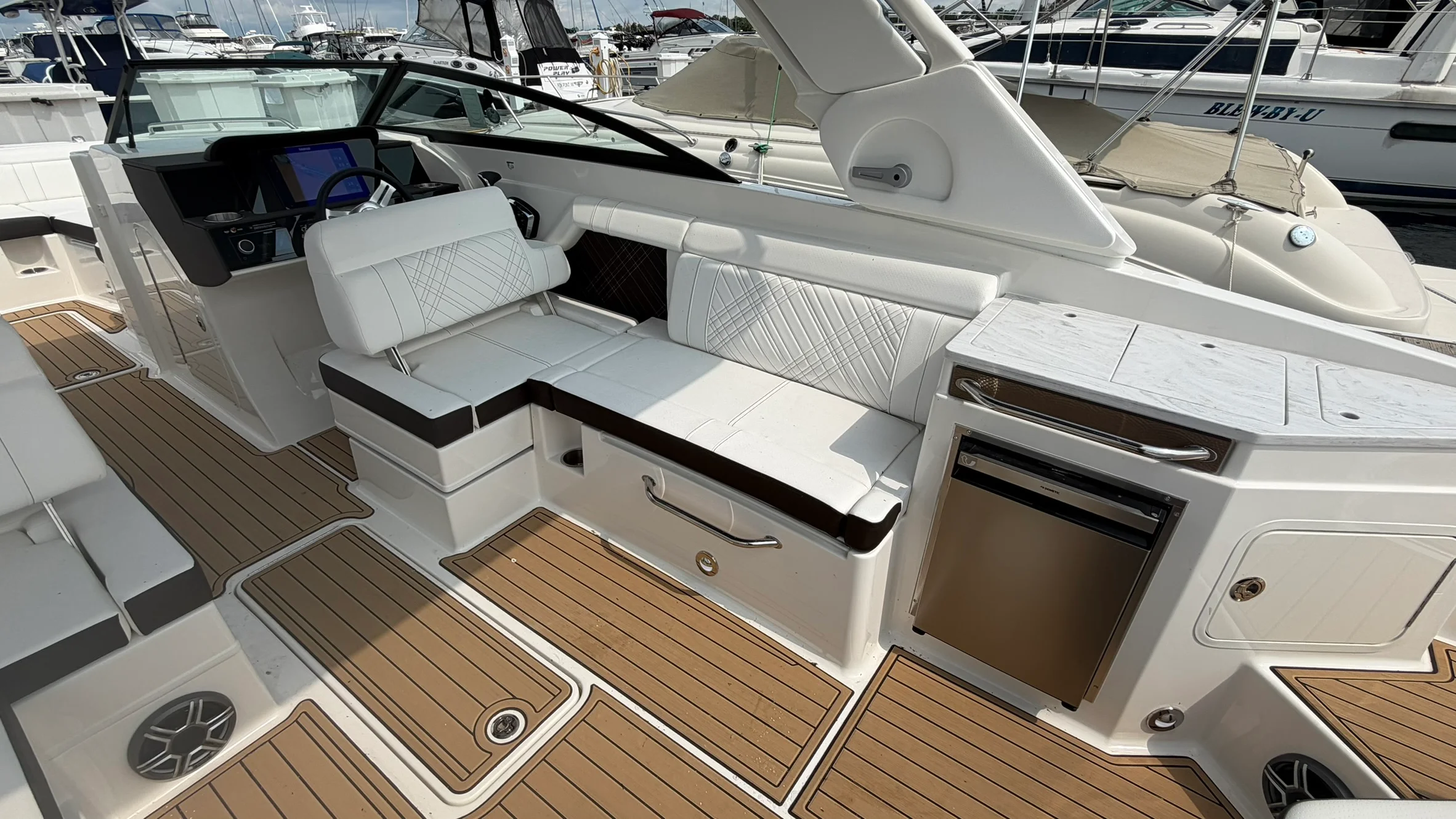2026 Sea Ray SDX 290 Image Thumbnail #14
