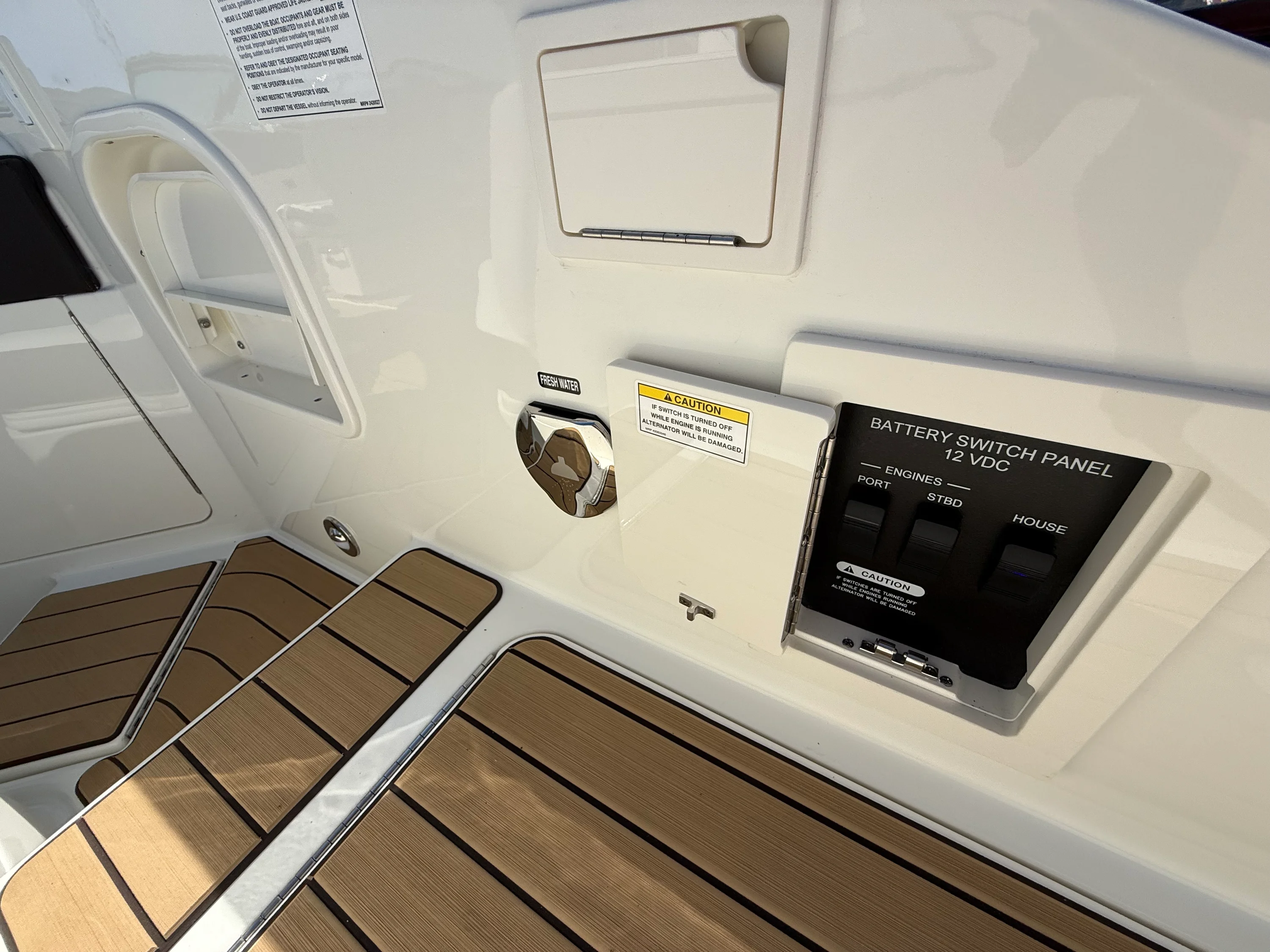 2026 Sea Ray SDX 290 Image Thumbnail #13