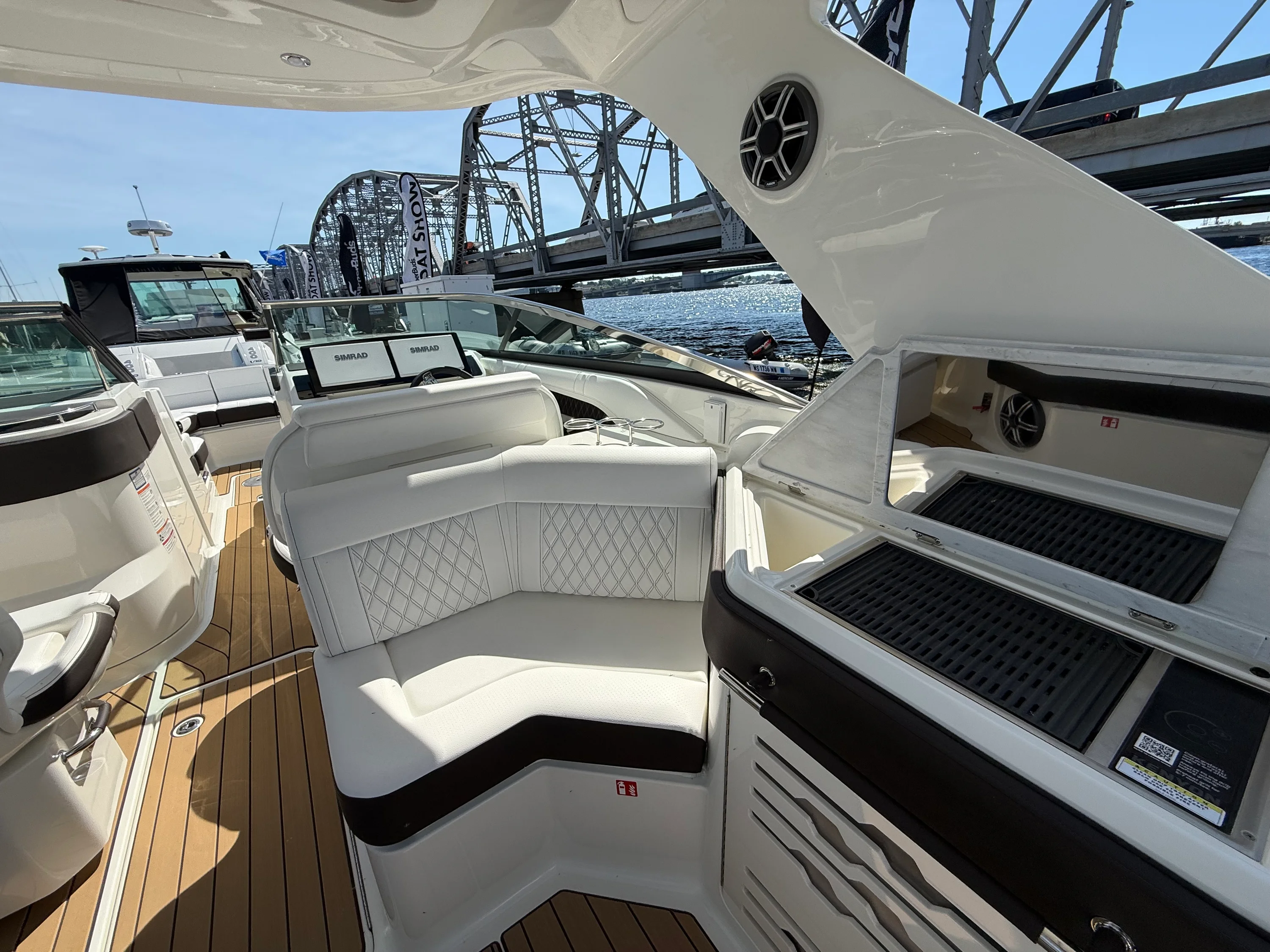 2026 Sea Ray SDX 290 Image Thumbnail #21
