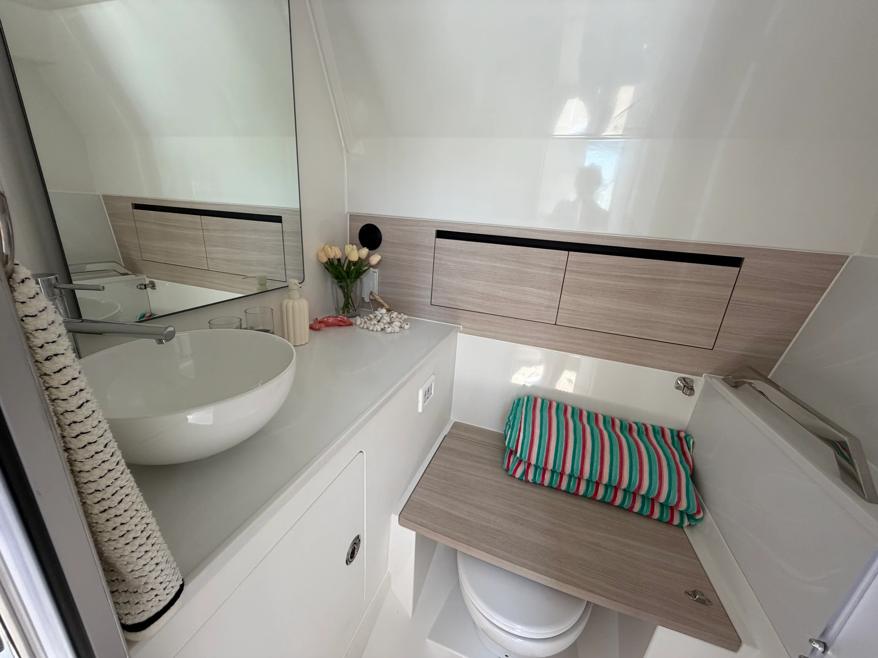 2026 Aquila 45 SPORT Image Thumbnail #40