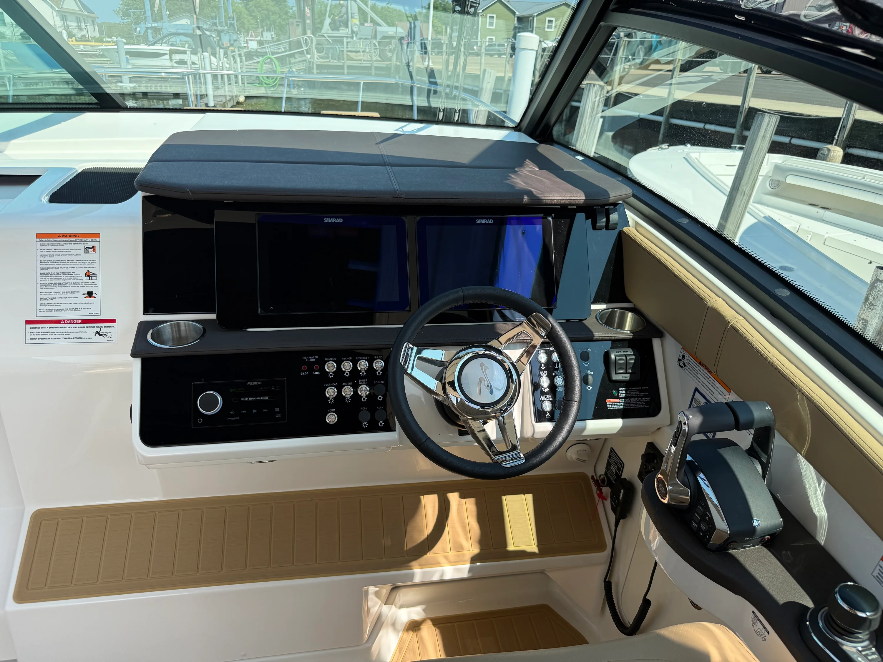 2026 Sea Ray Sundancer 320 Image Thumbnail #19