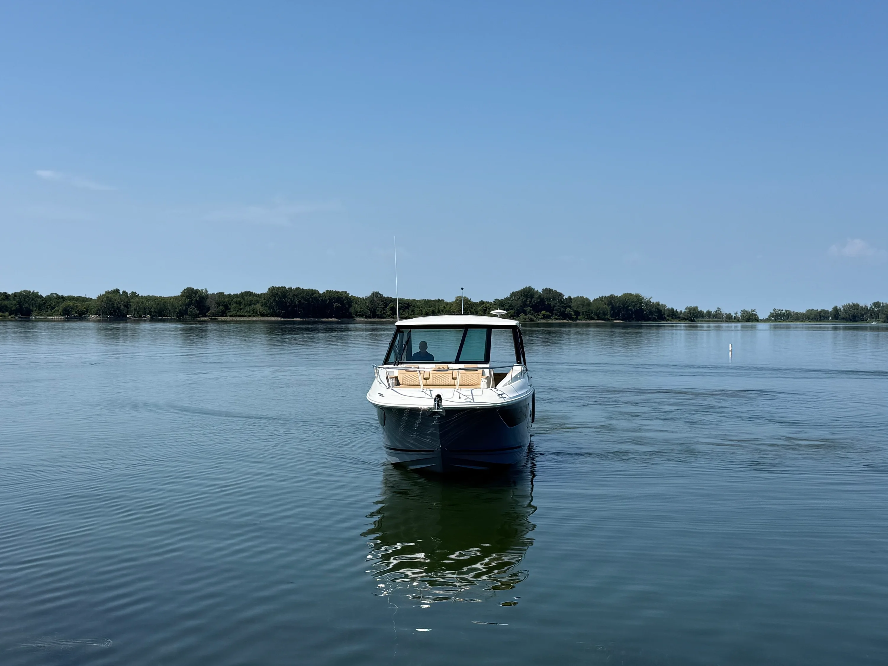 2026 Sea Ray Sundancer 320 Image Thumbnail #46