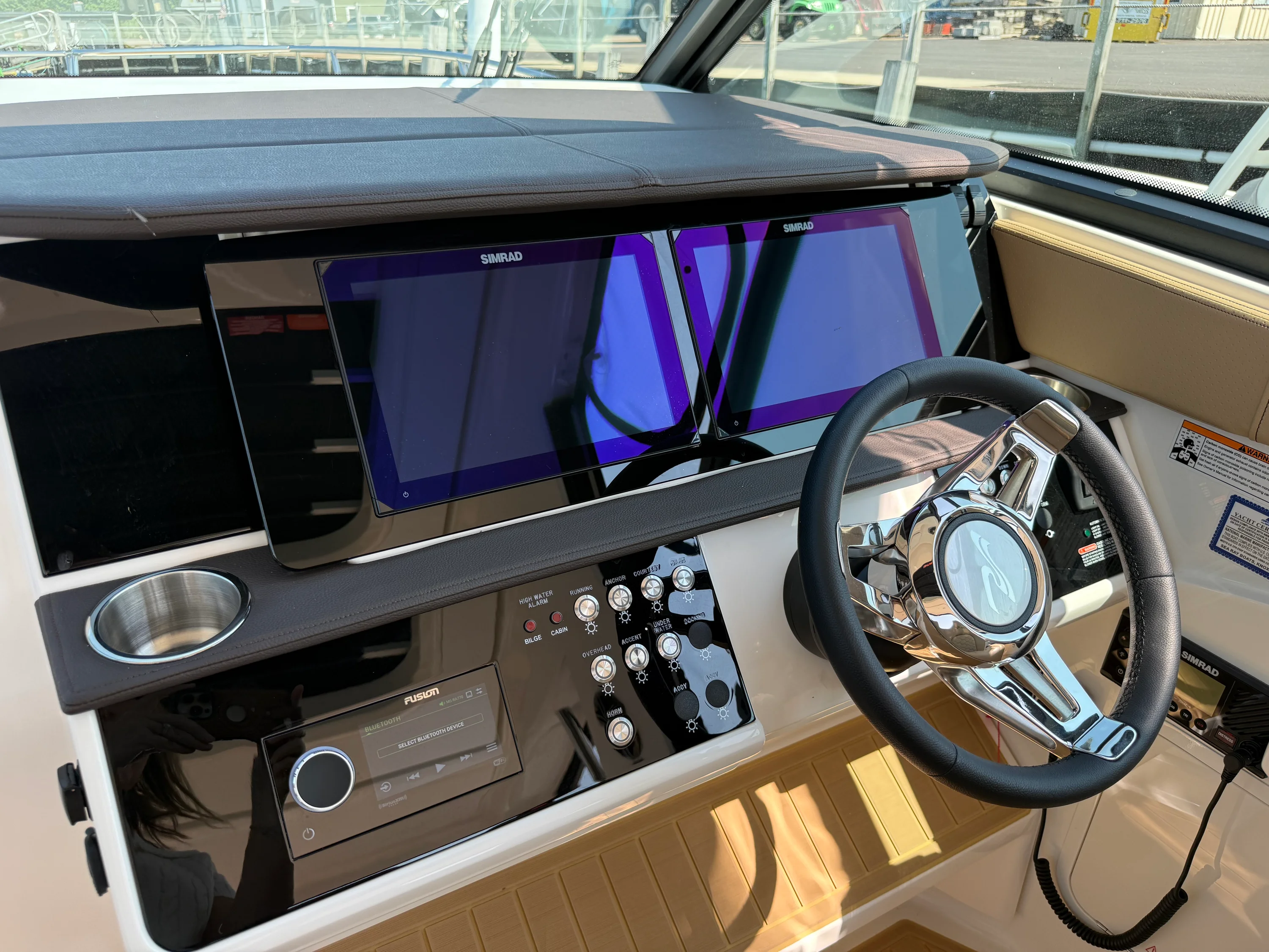 2026 Sea Ray Sundancer 320 Image Thumbnail #20