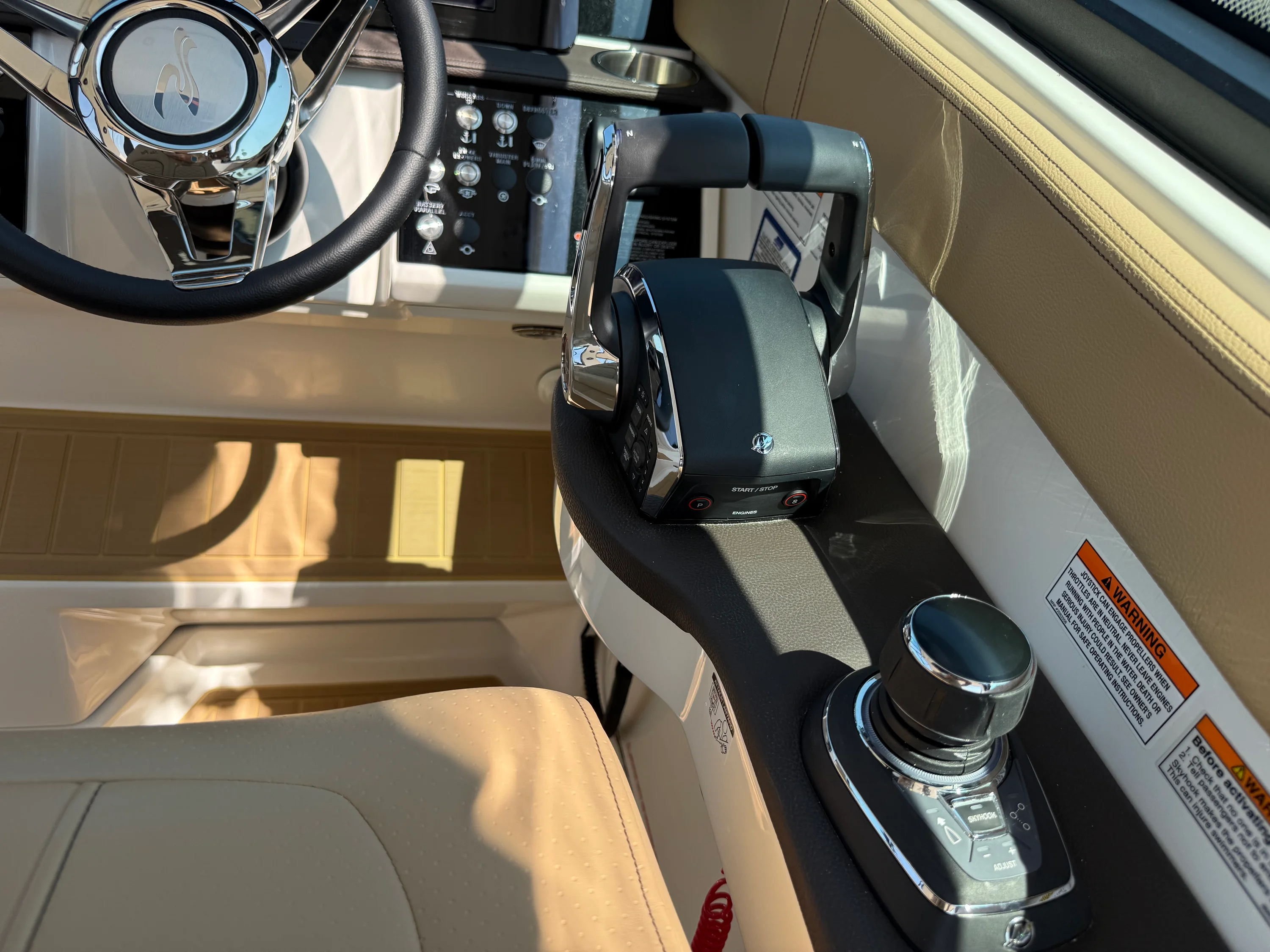 2026 Sea Ray Sundancer 320 Image Thumbnail #22
