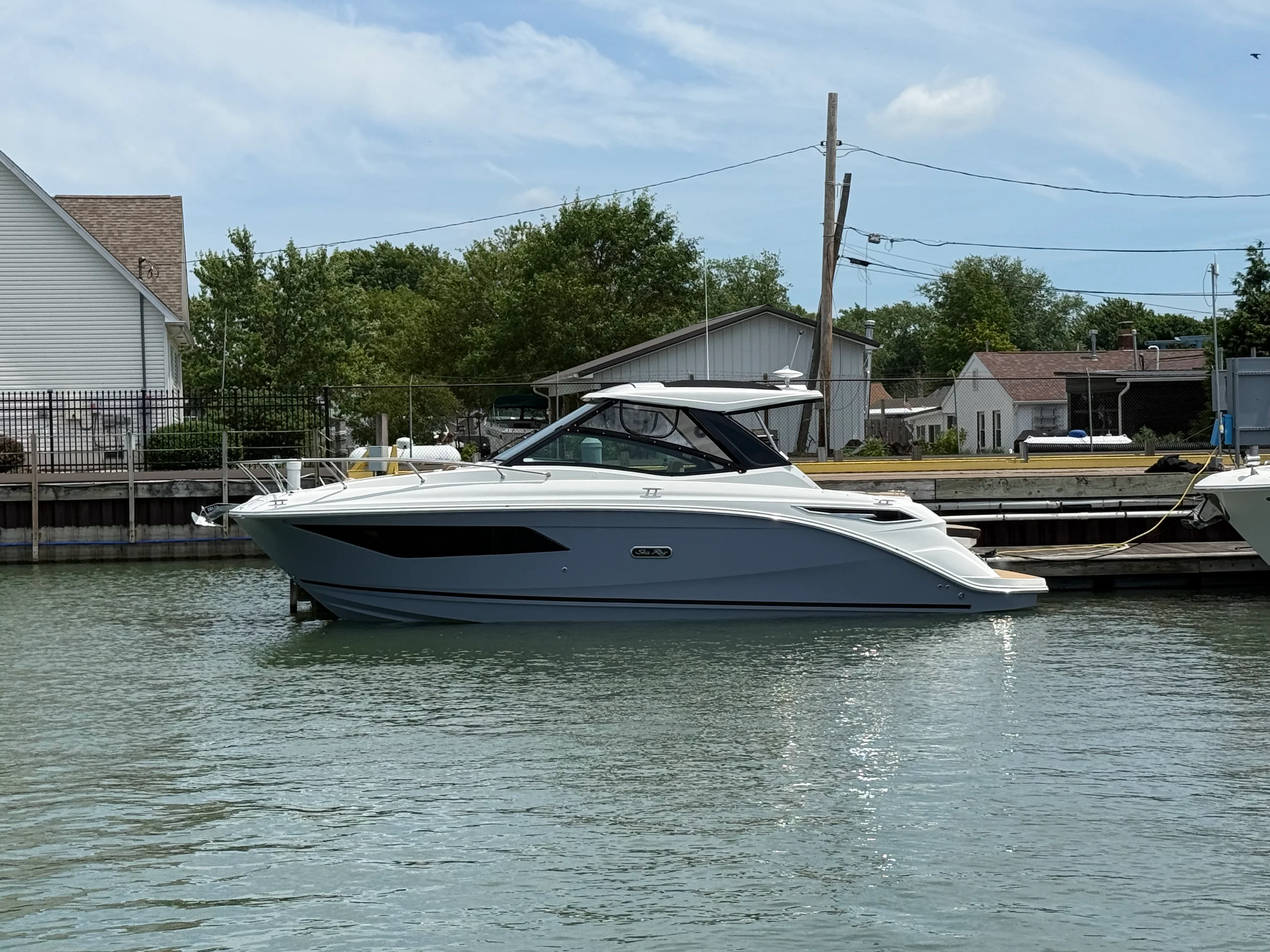 2026 Sea Ray Sundancer 320 Image Thumbnail #0