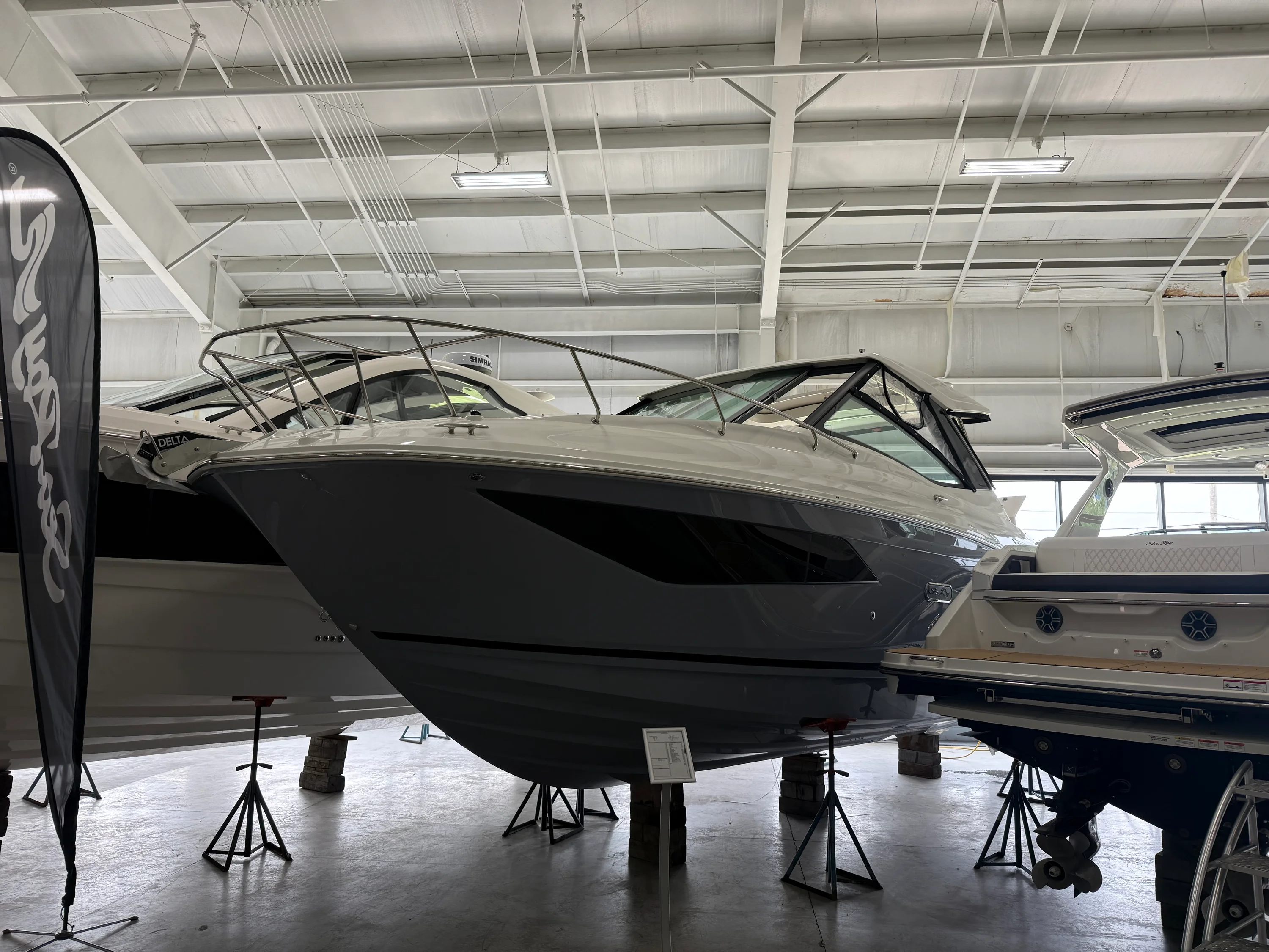 2026 Sea Ray Sundancer 320 Image Thumbnail #0