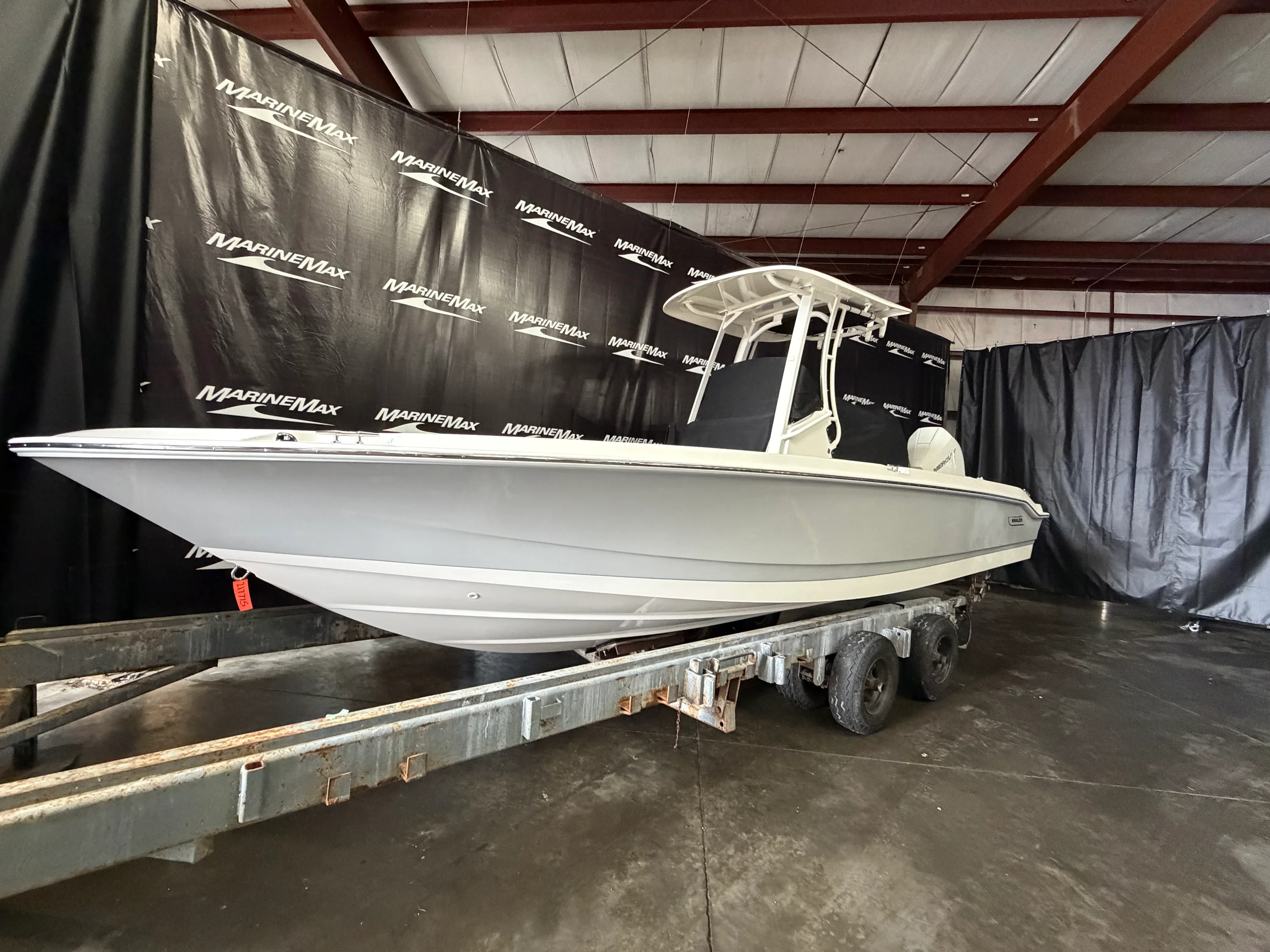 2026 Boston Whaler 250 Dauntless Image Thumbnail #3