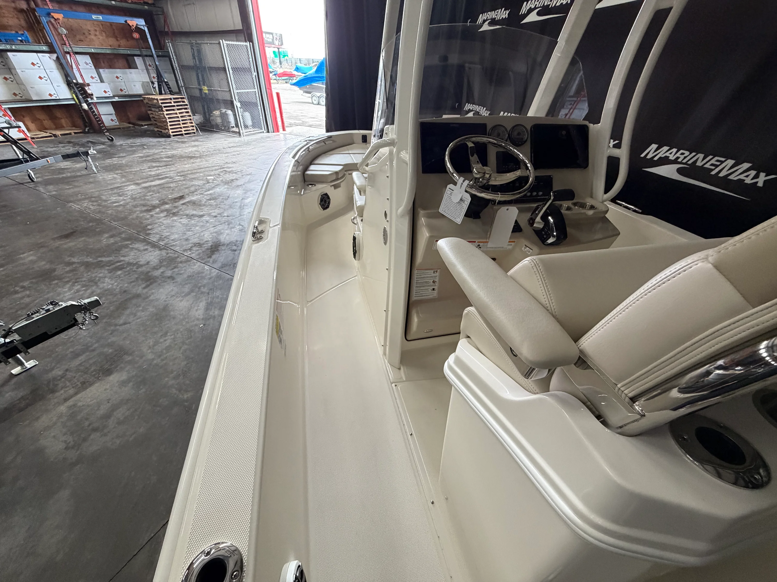 2026 Boston Whaler 250 Dauntless Image Thumbnail #21