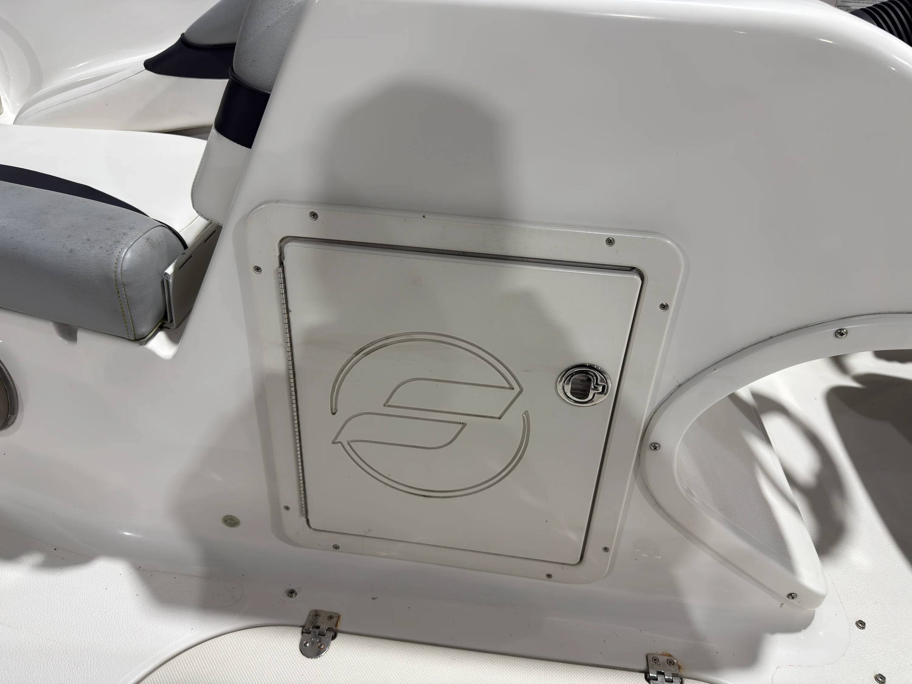 2014 Starcraft 2000 LIMITED Image Thumbnail #20