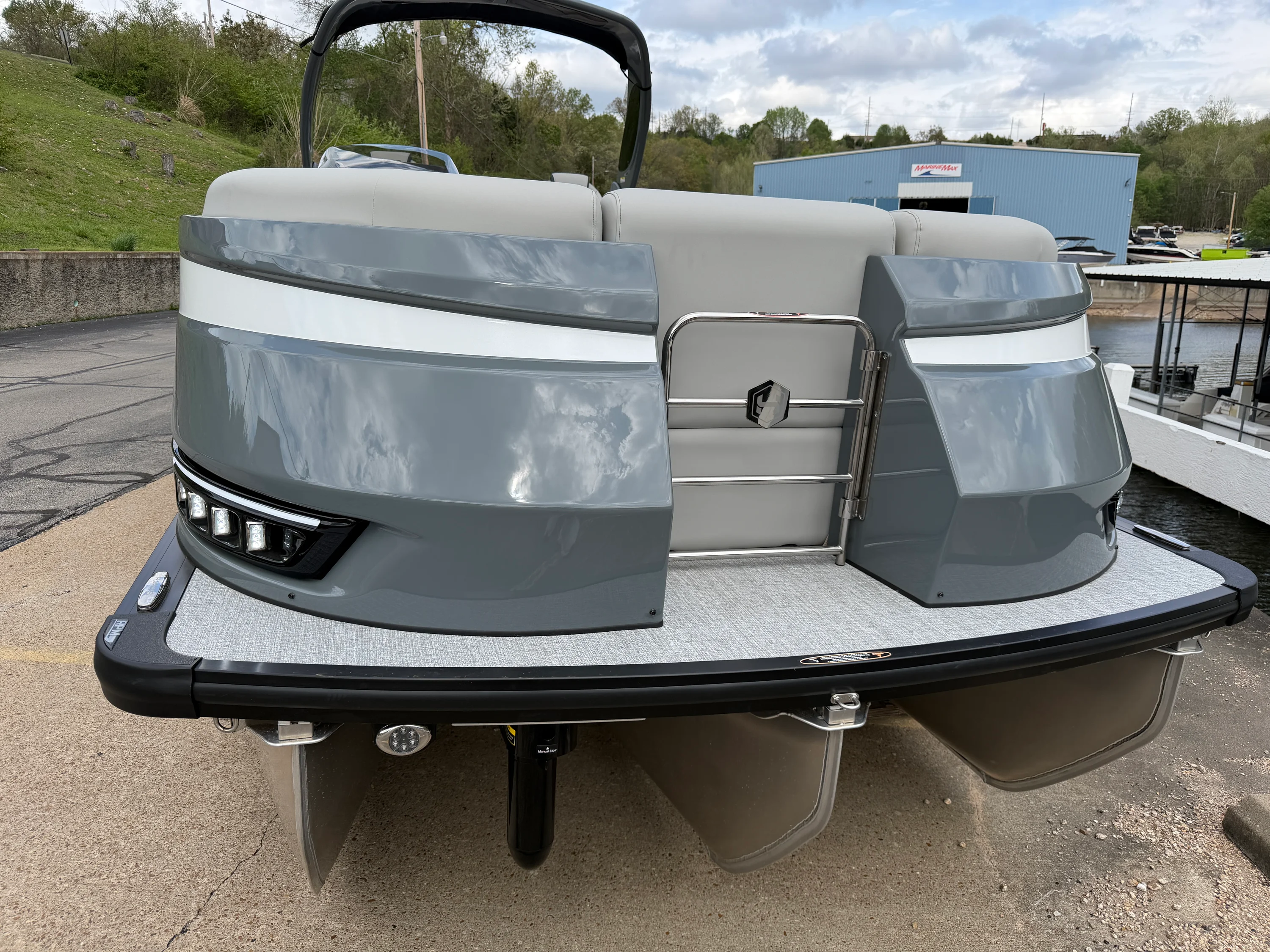 2026 Harris GRAND MARINER 270 Image Thumbnail #4