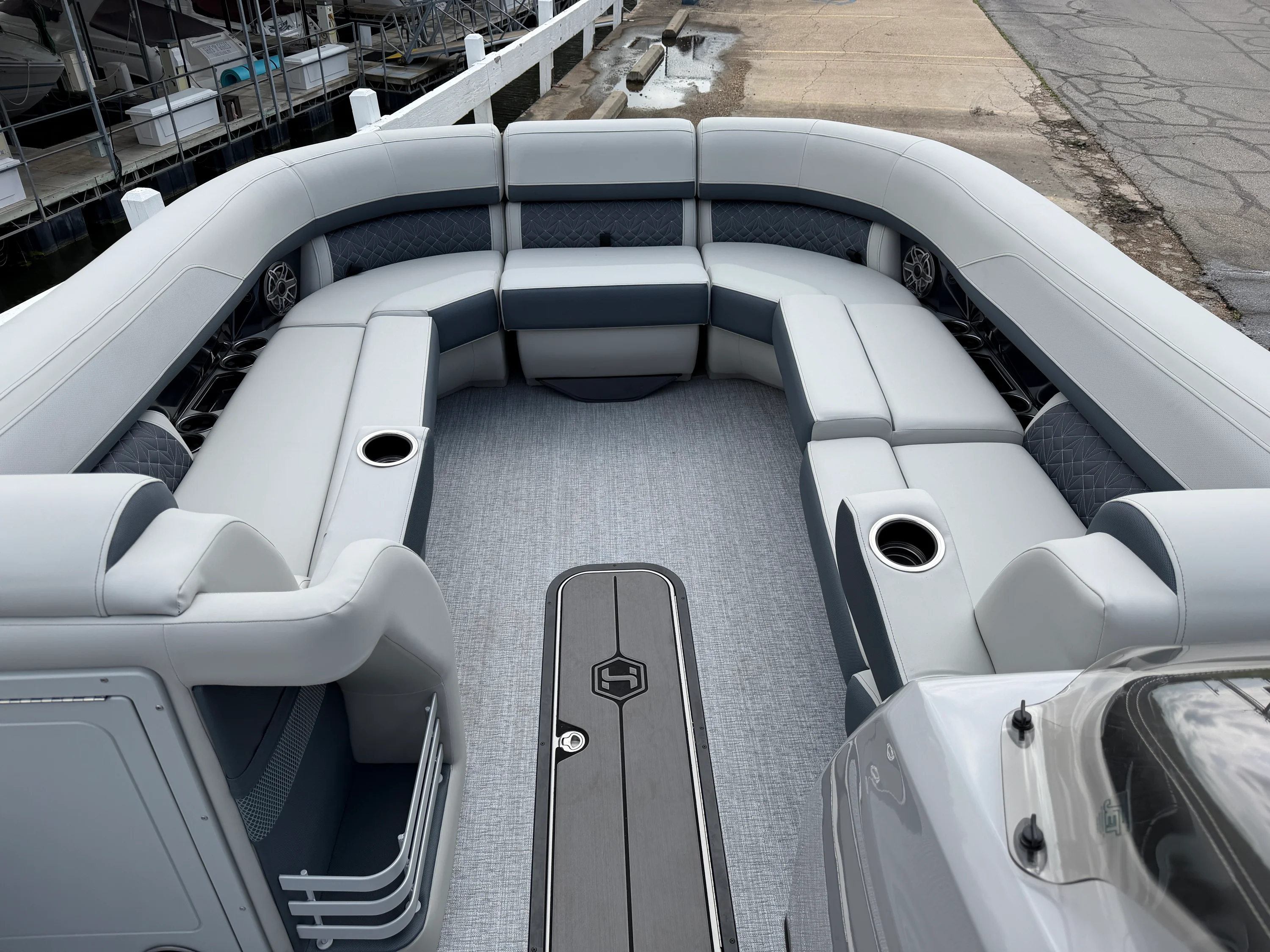 2026 Harris GRAND MARINER 270 Image Thumbnail #14