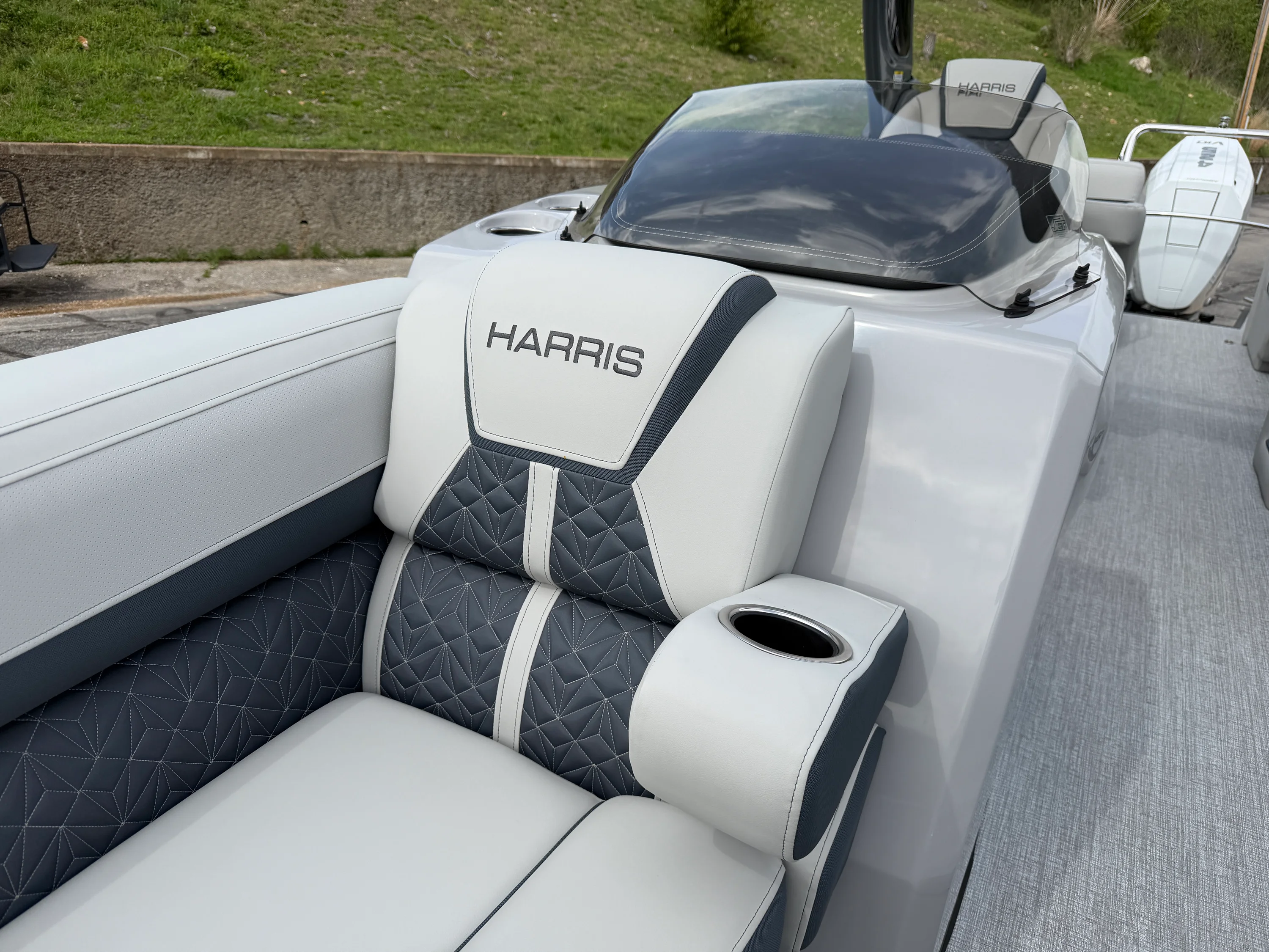 2026 Harris GRAND MARINER 270 Image Thumbnail #17
