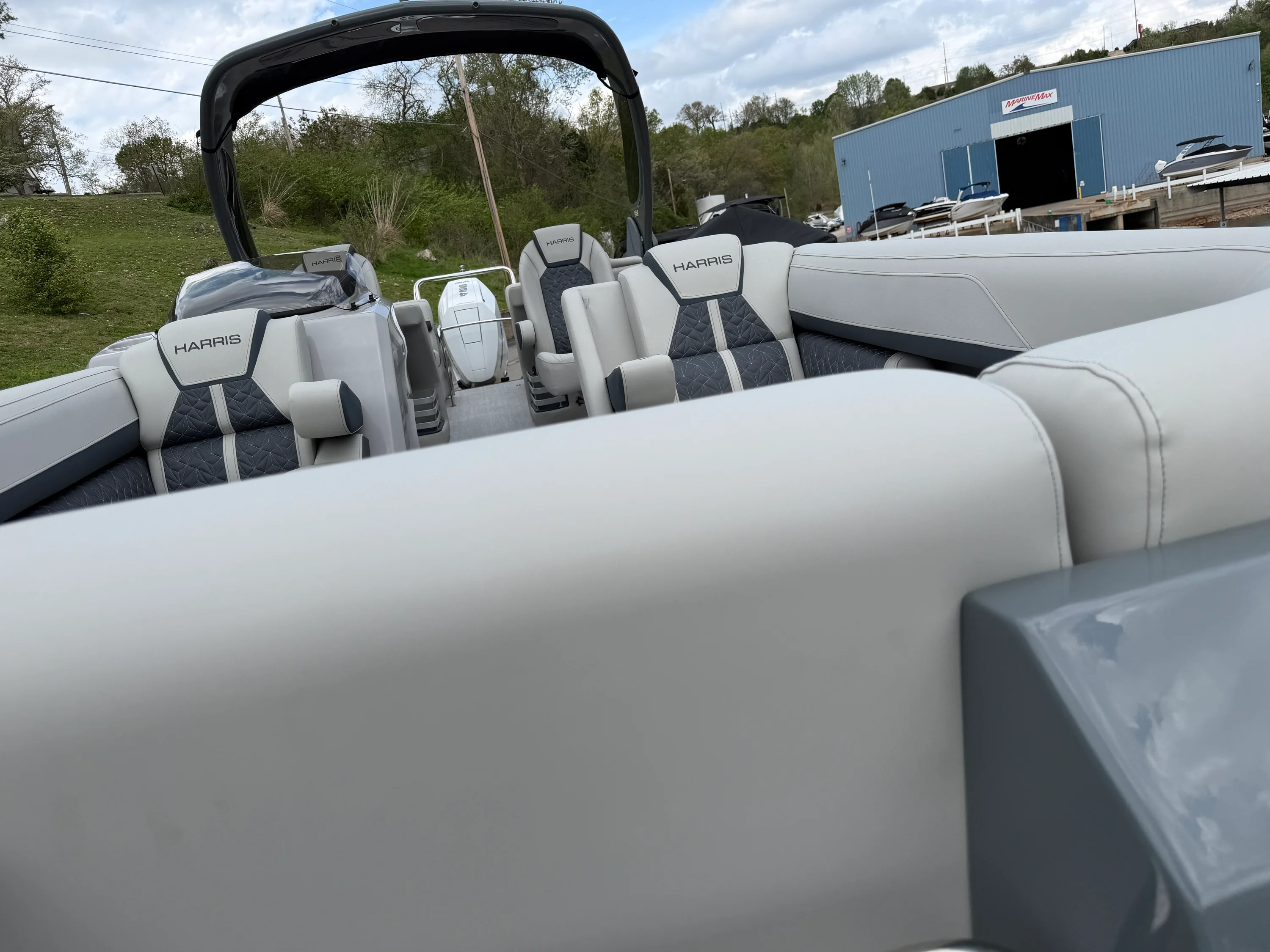 2026 Harris GRAND MARINER 270 Image Thumbnail #24