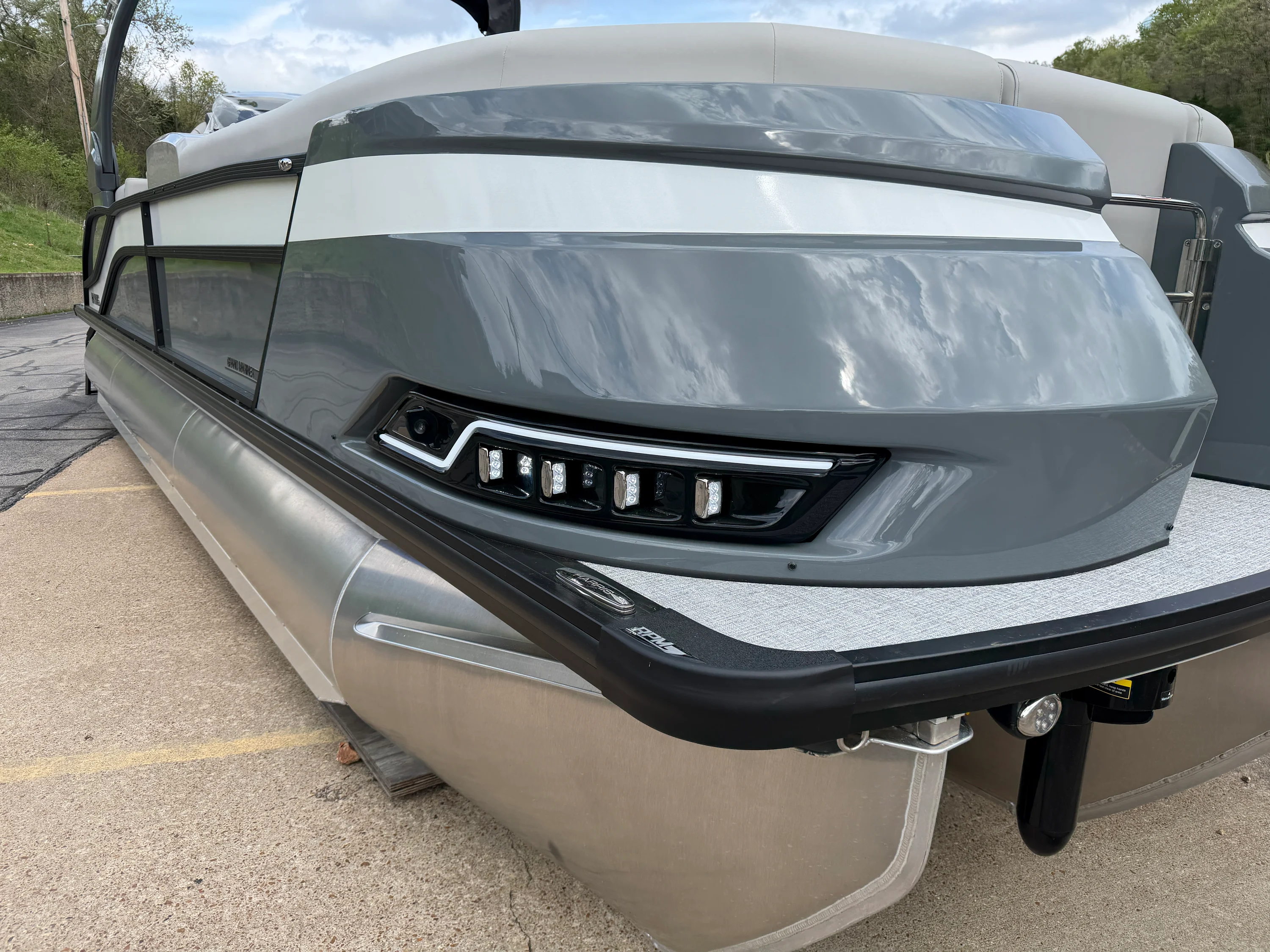 2026 Harris GRAND MARINER 270 Image Thumbnail #3