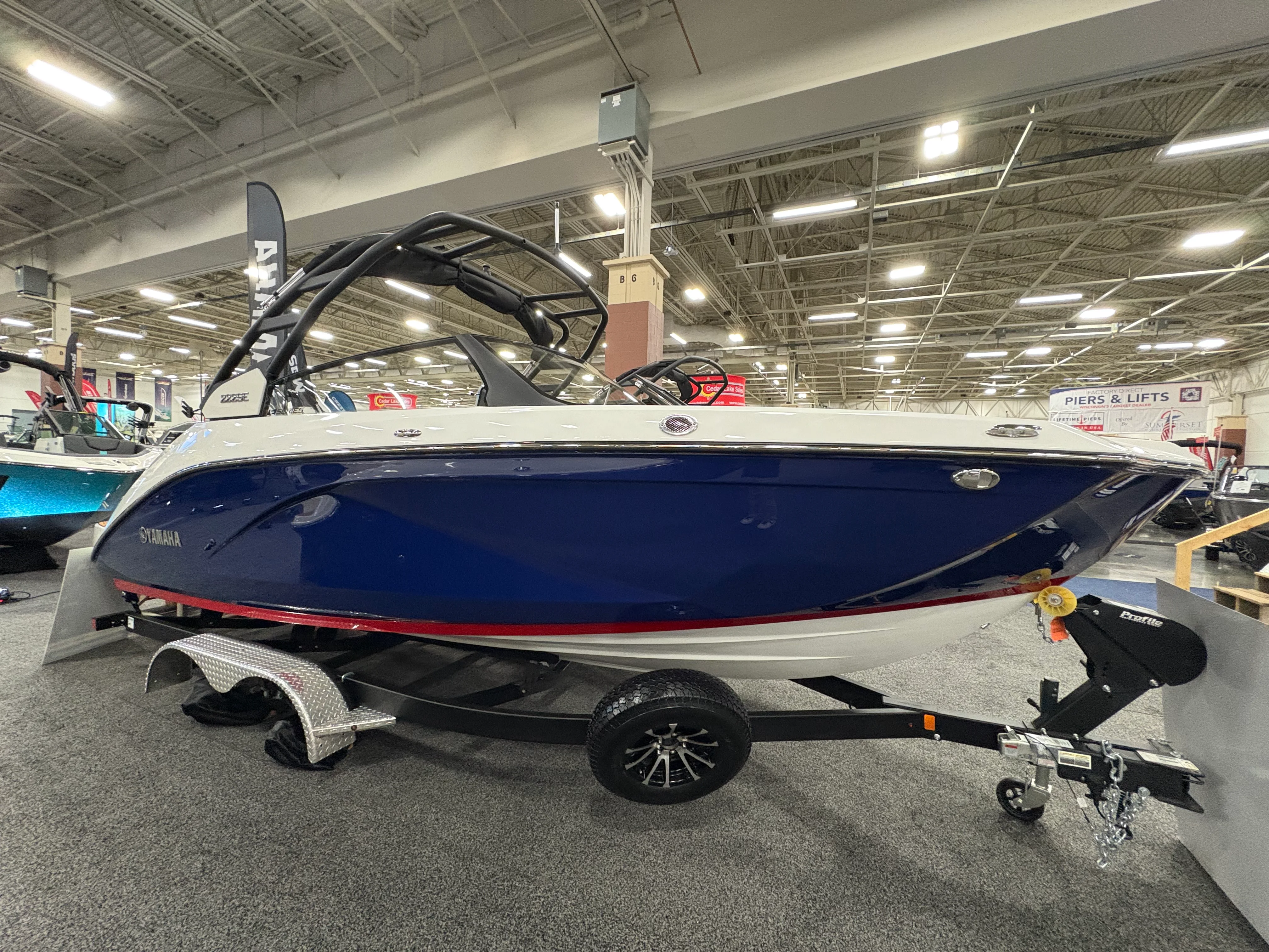 2026 Yamaha 222SE Image Thumbnail #3